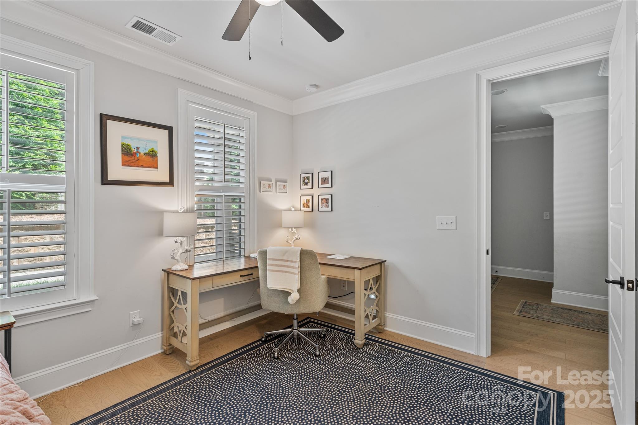 1111 Parkside Greenway Drive