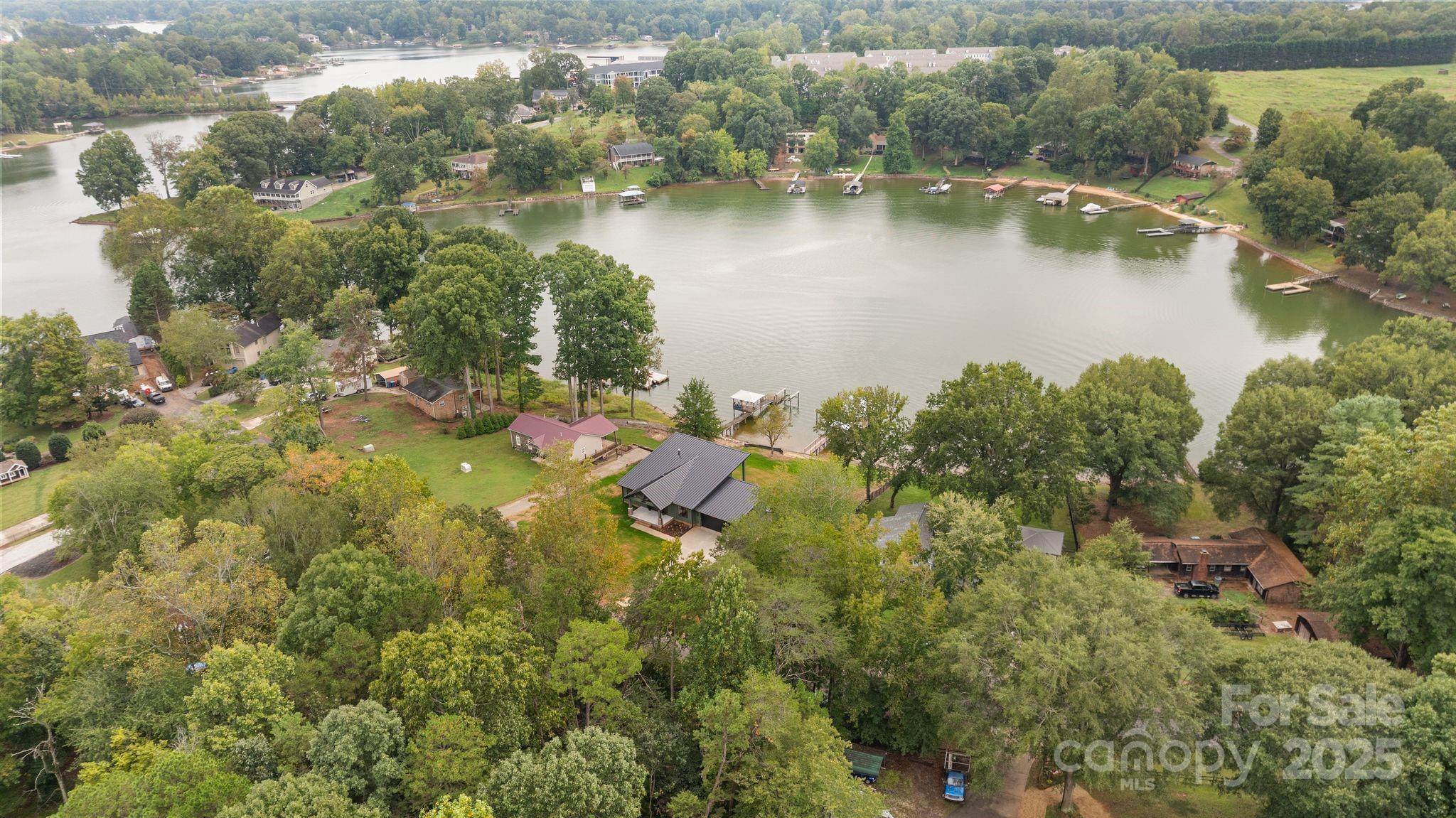 7067 Wateredge Drive