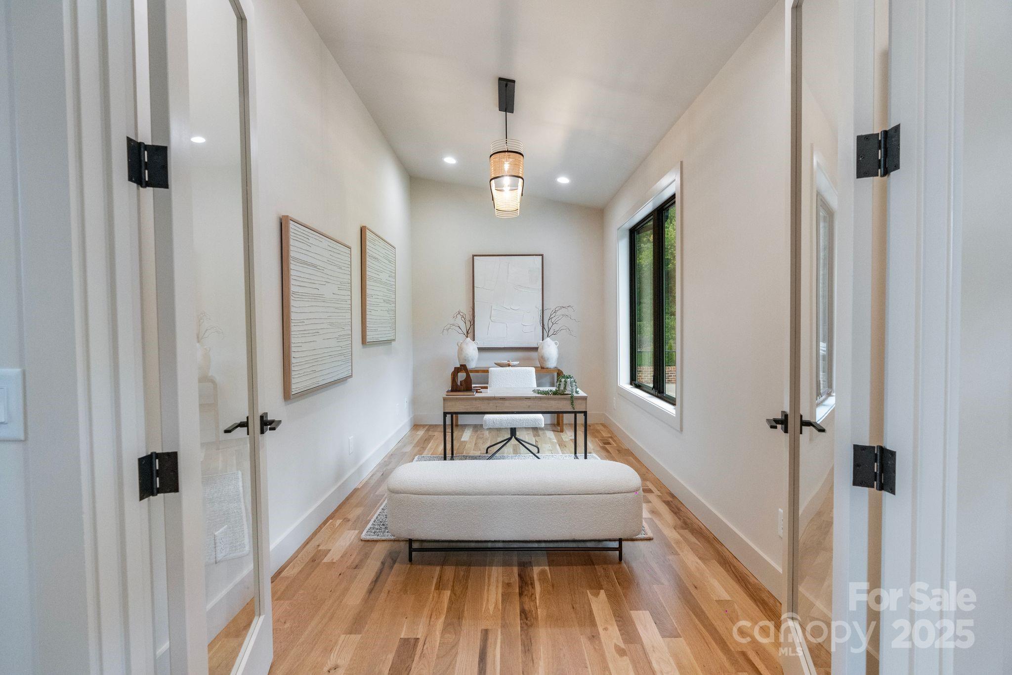 7067 Wateredge Drive