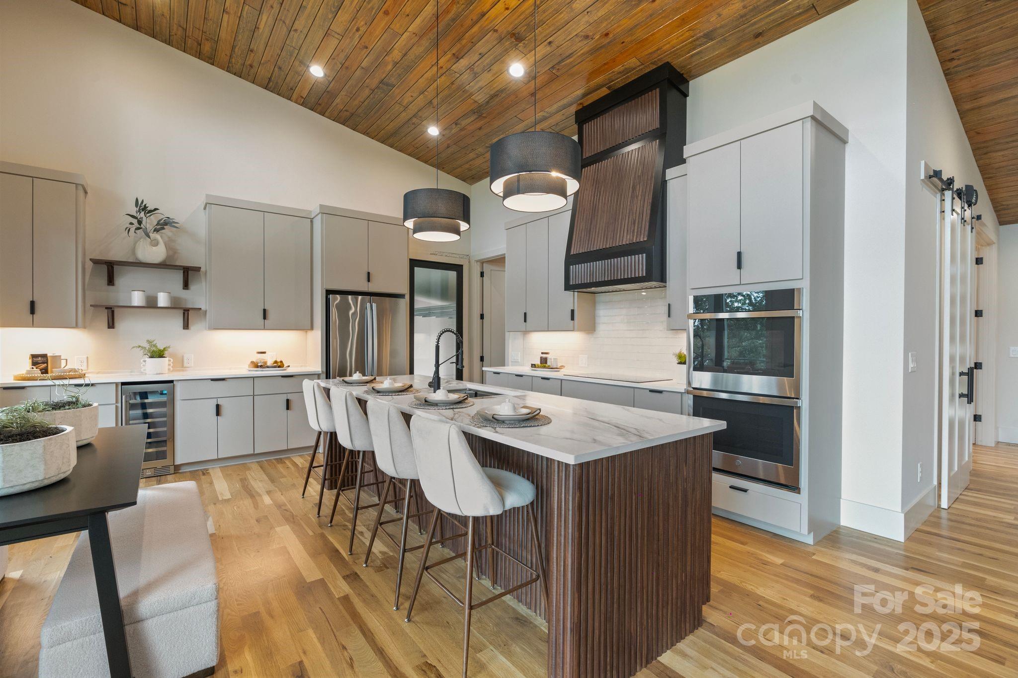 7067 Wateredge Drive