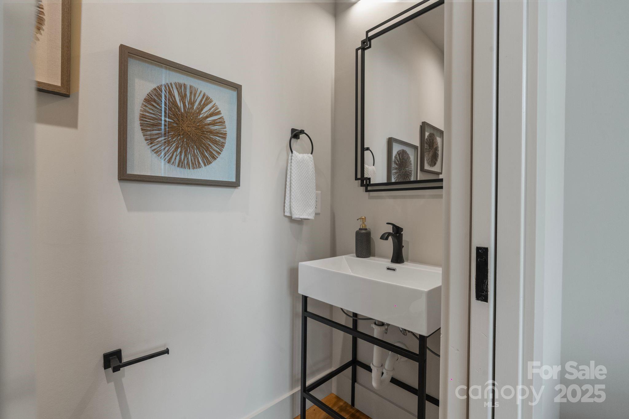 7067 Wateredge Drive