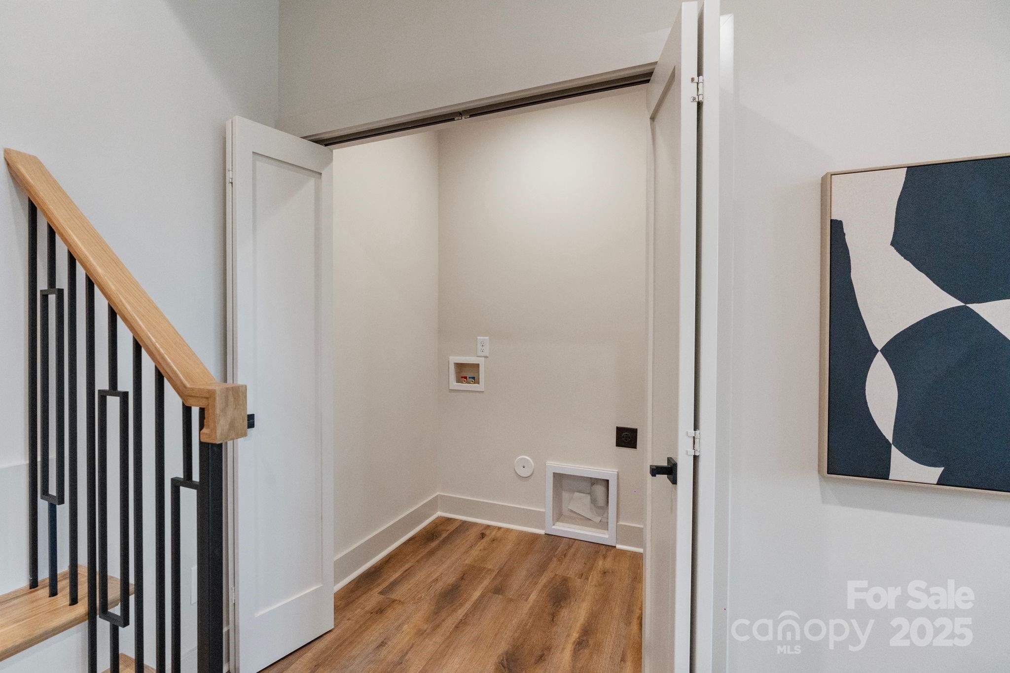 7067 Wateredge Drive