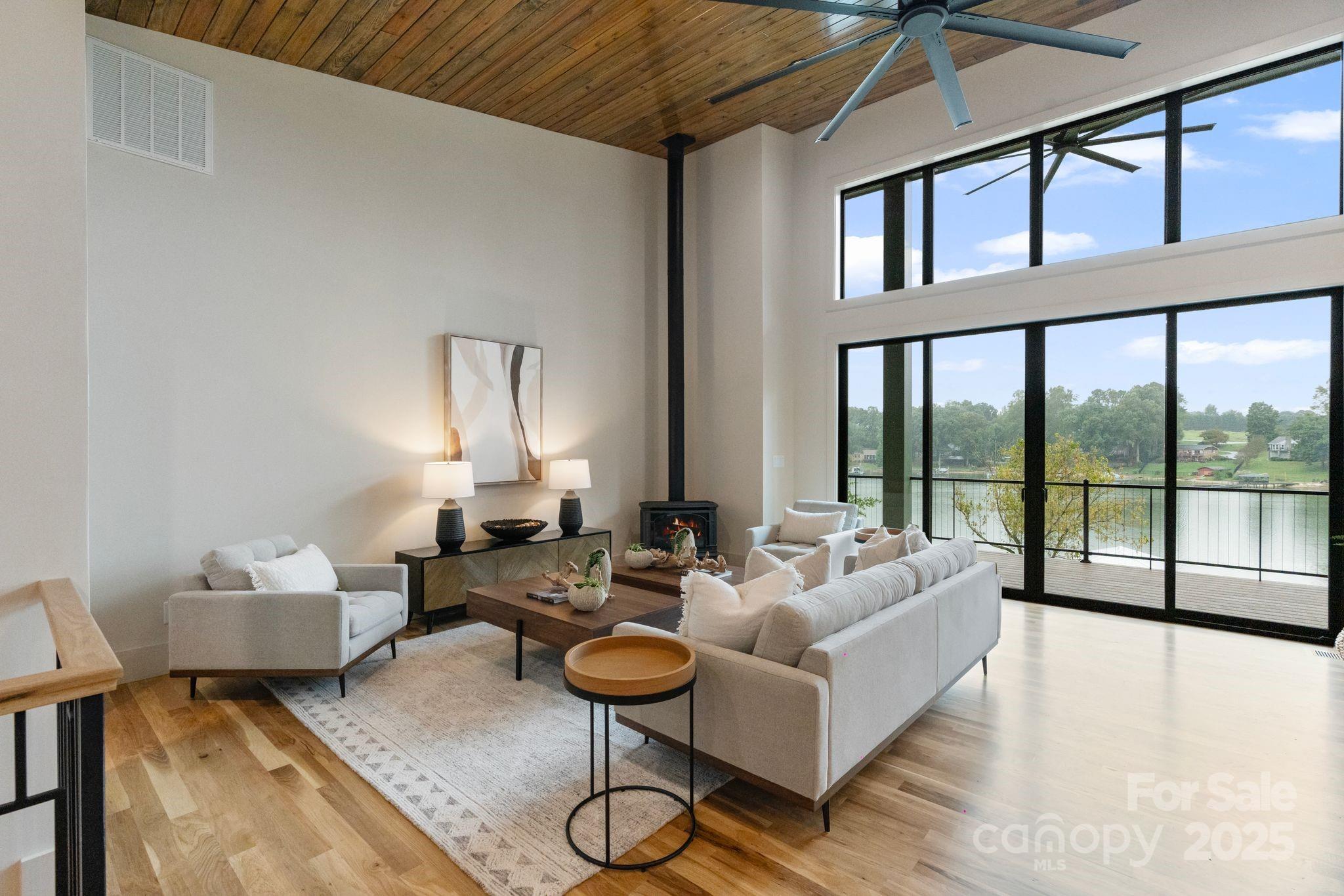 7067 Wateredge Drive