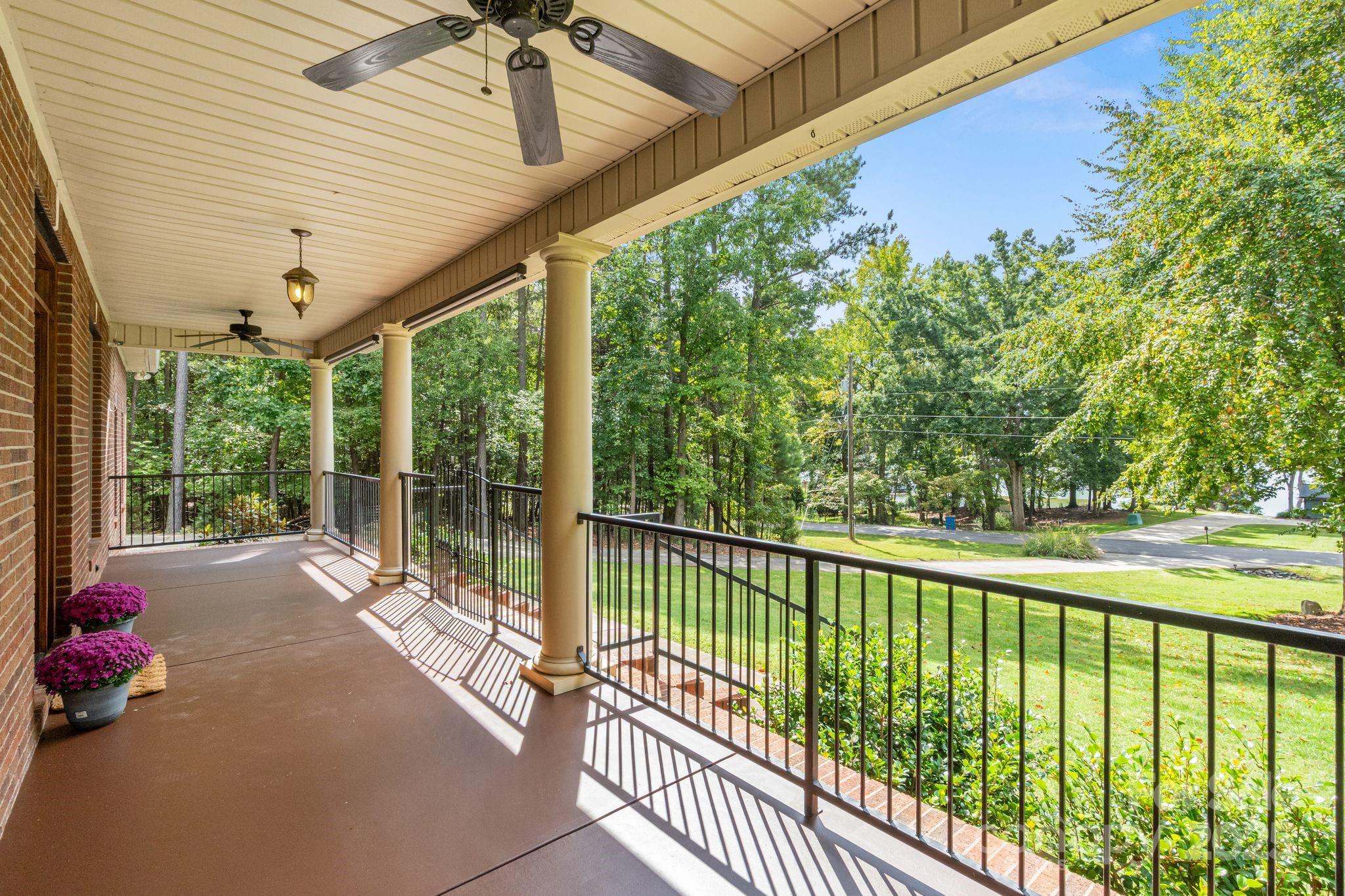 182 Broadview Circle