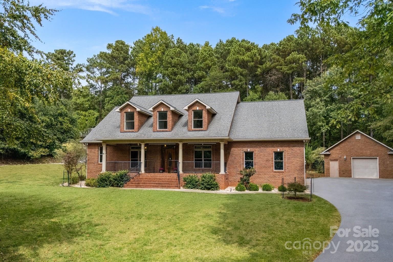 182 Broadview Circle