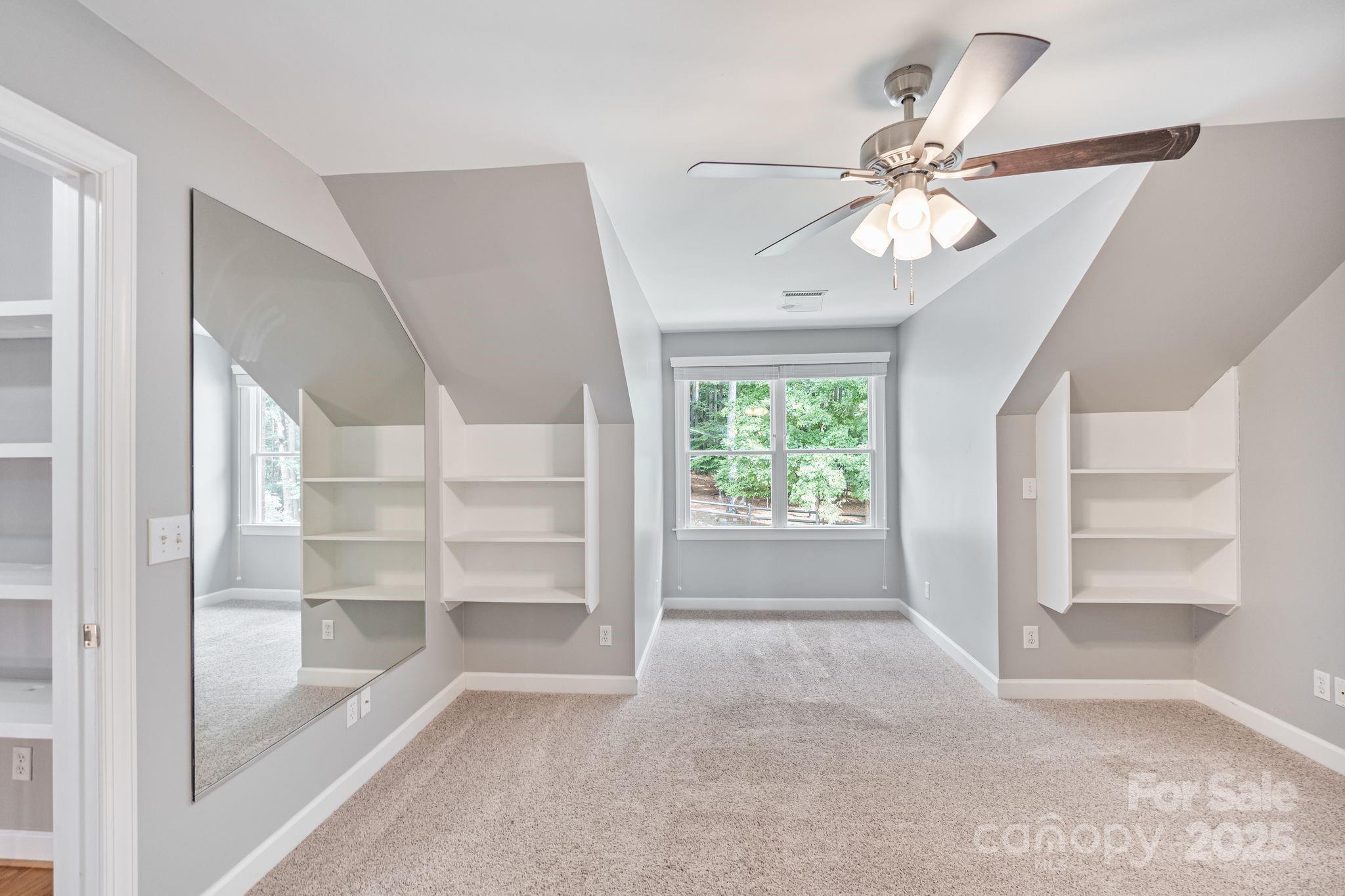 182 Broadview Circle