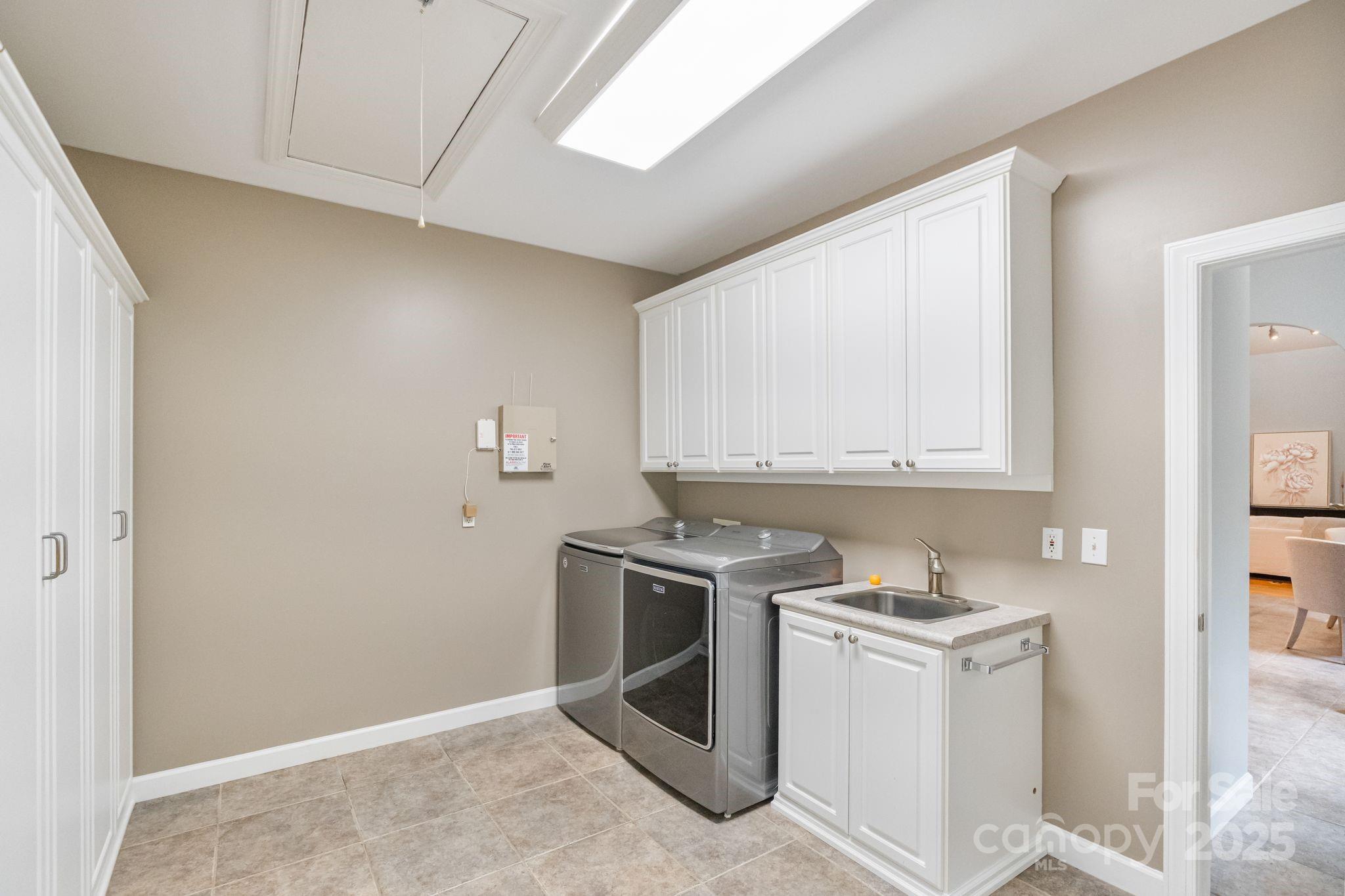 182 Broadview Circle