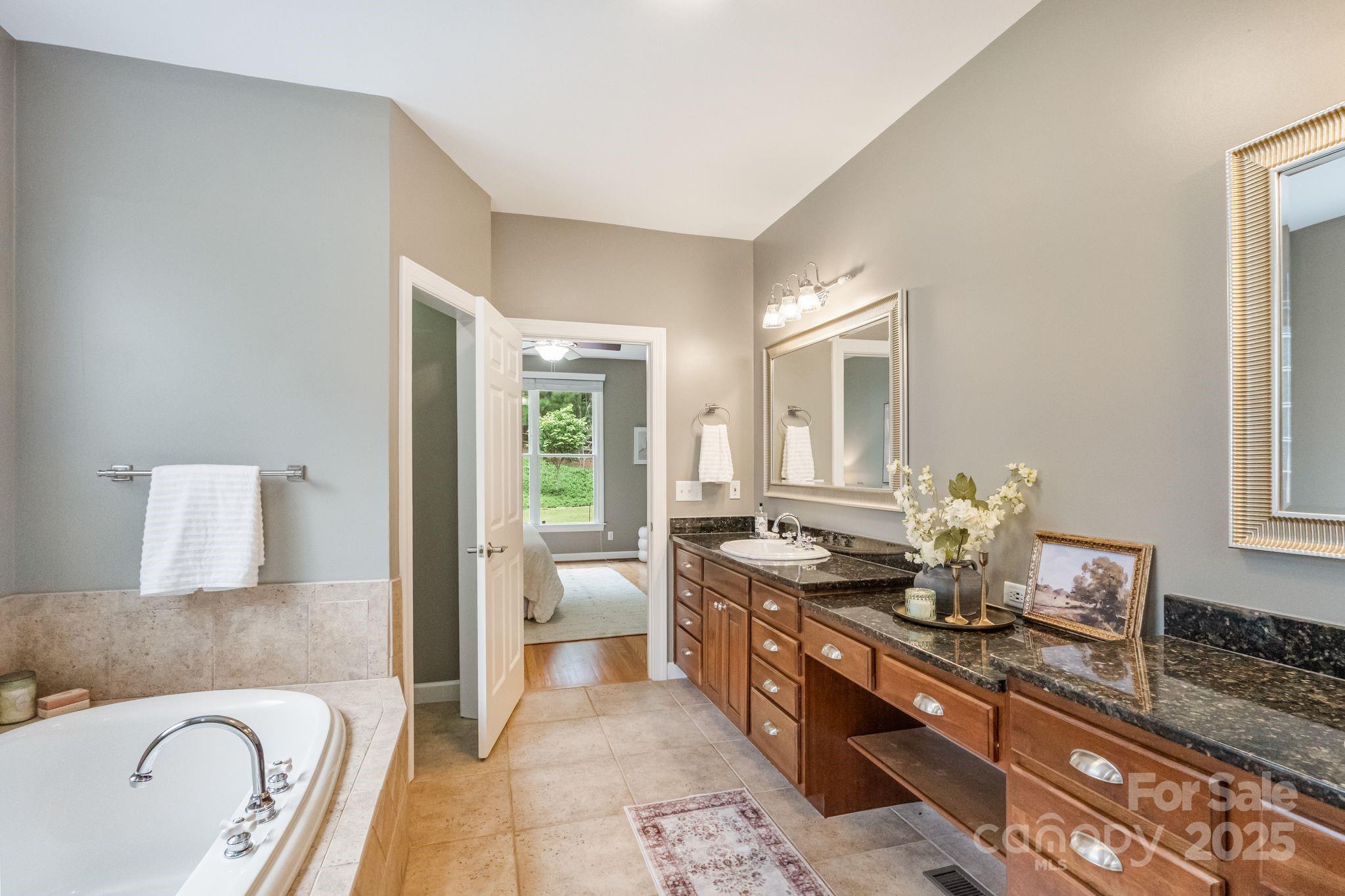 182 Broadview Circle