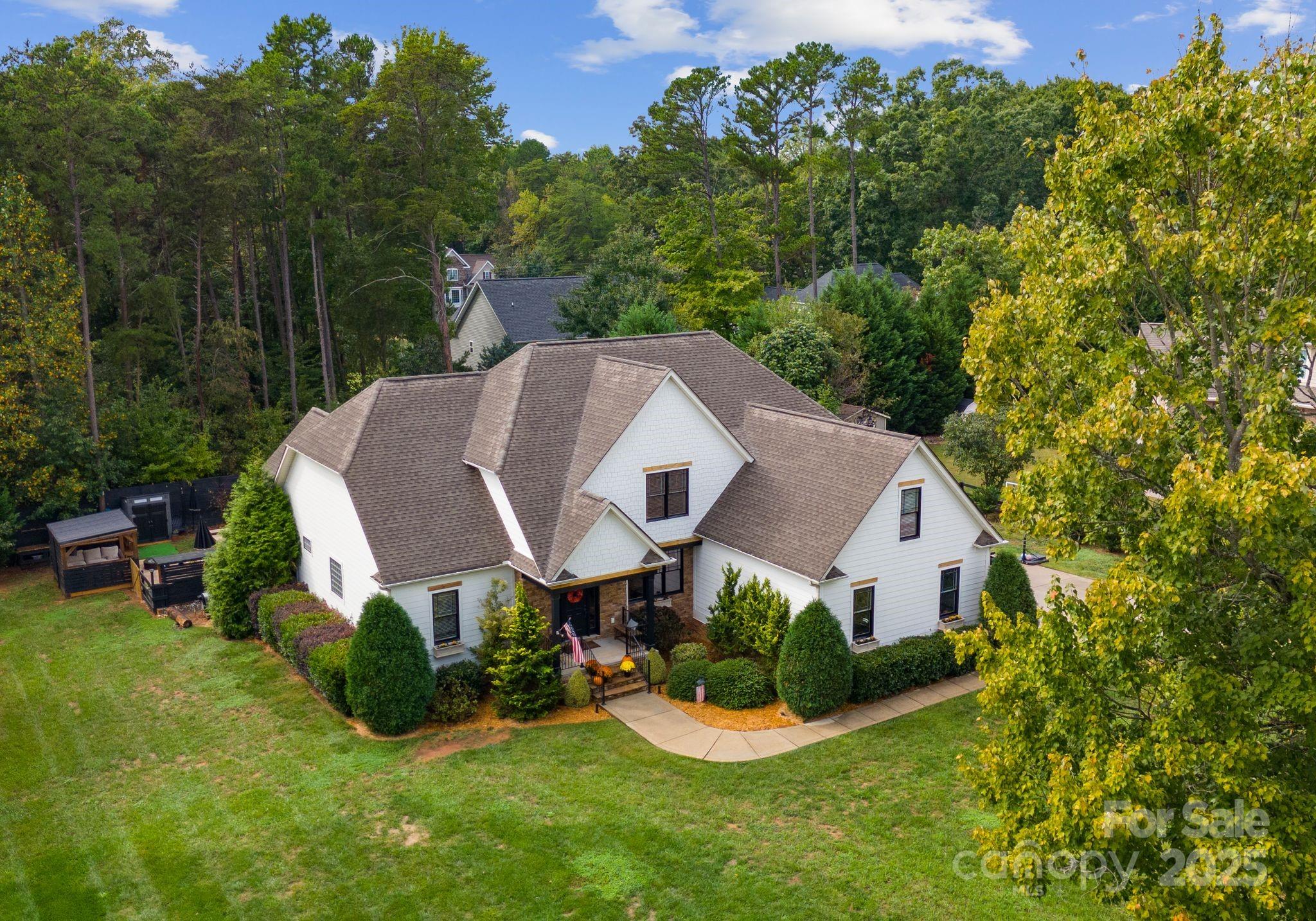 257 Woodstream Circle