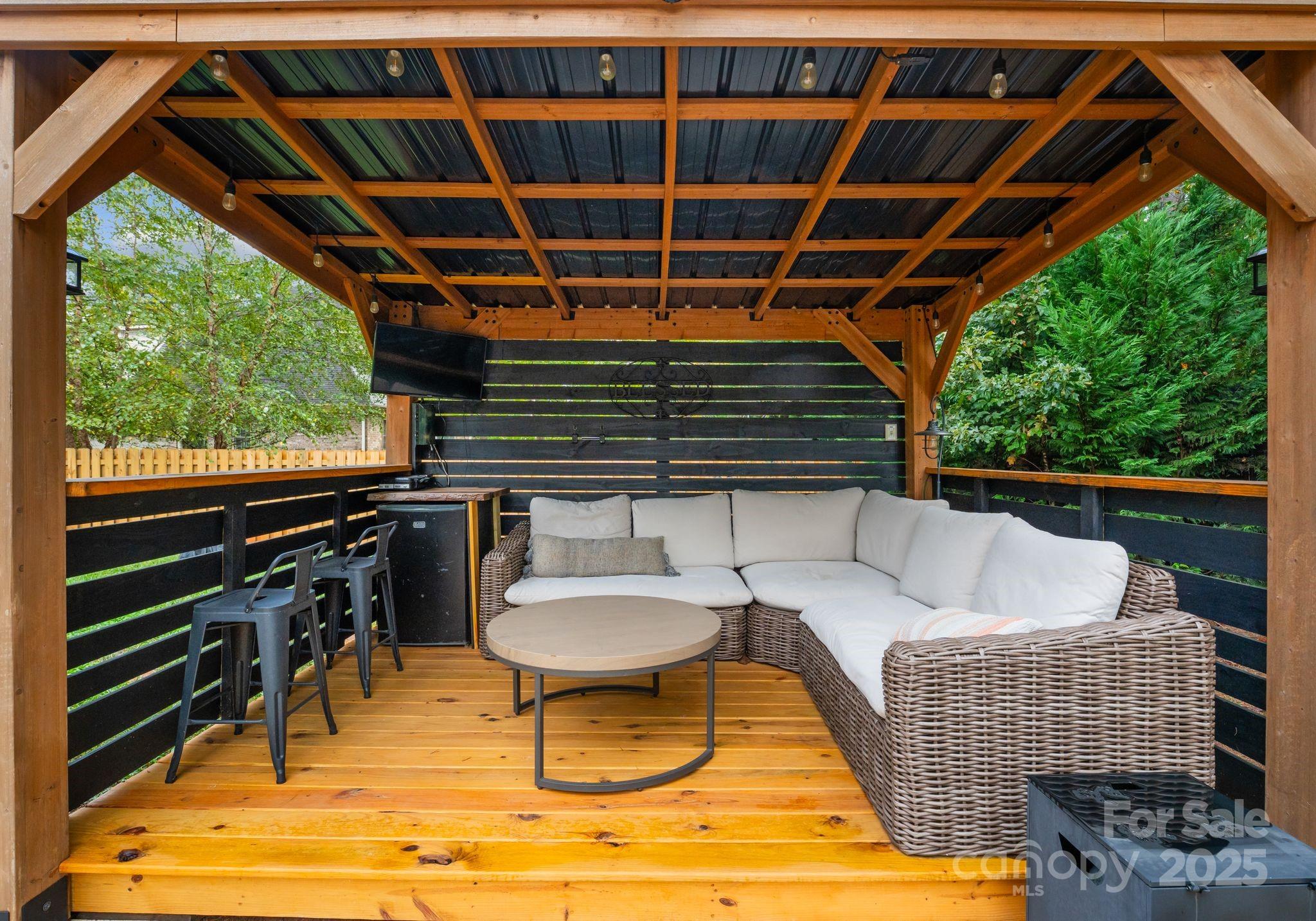 257 Woodstream Circle