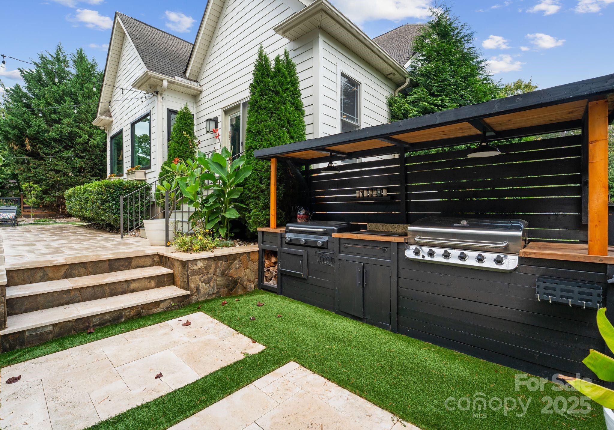 257 Woodstream Circle