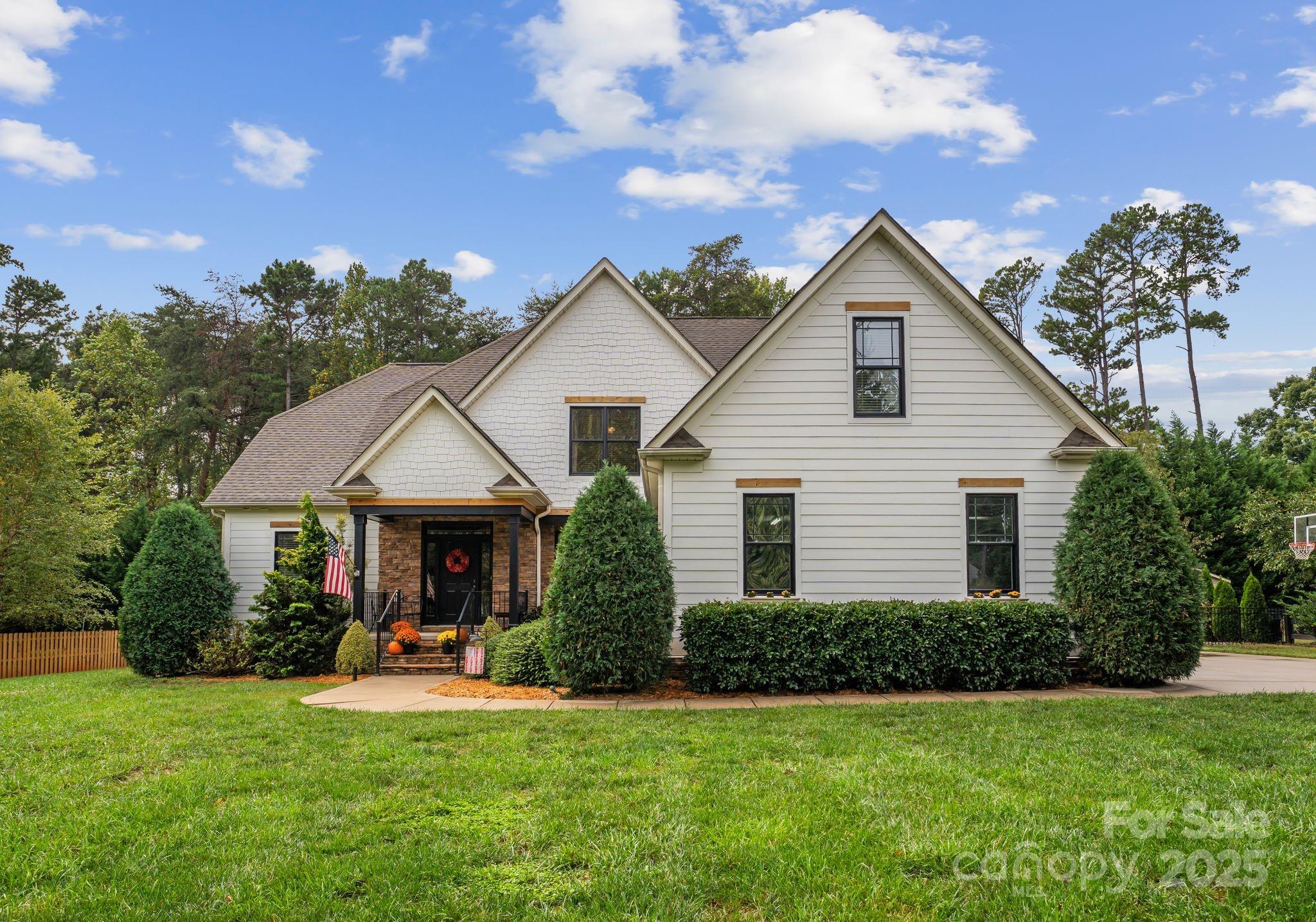 257 Woodstream Circle