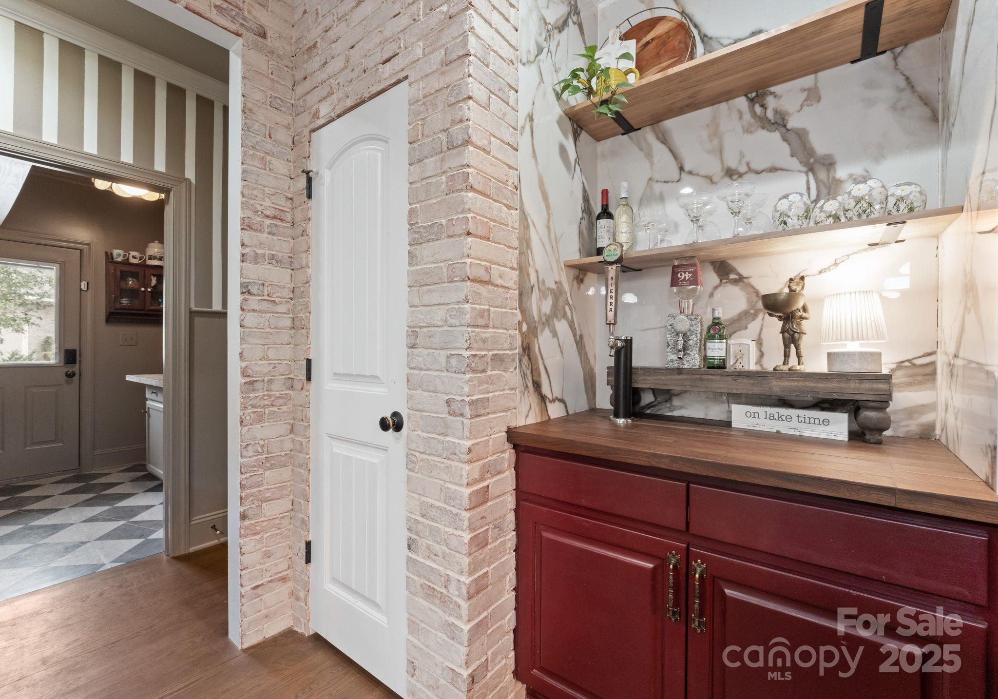 257 Woodstream Circle