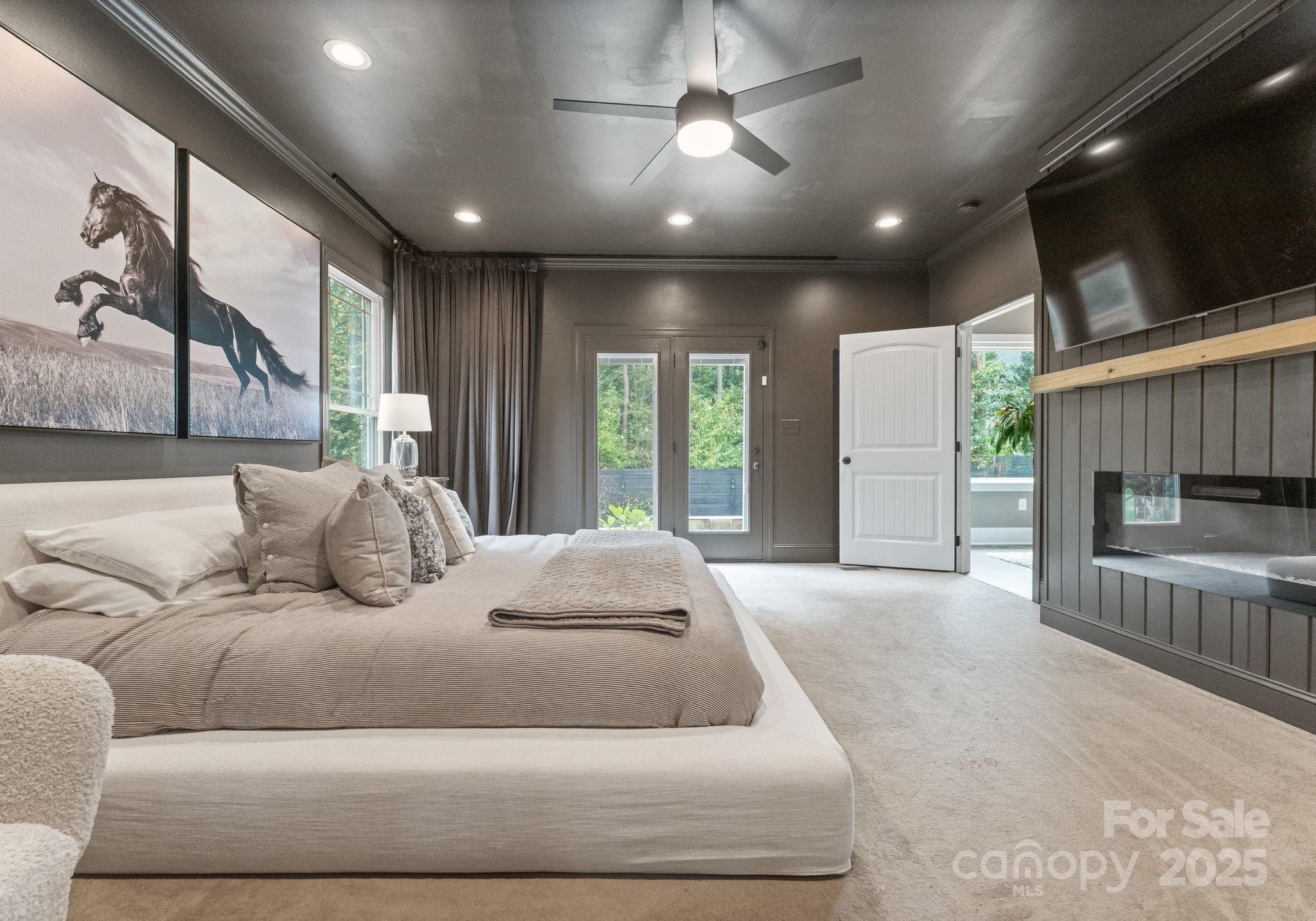 257 Woodstream Circle