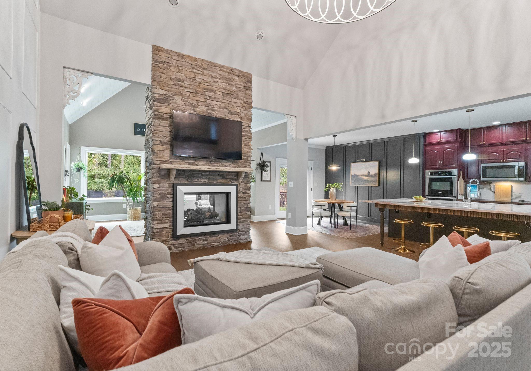 257 Woodstream Circle