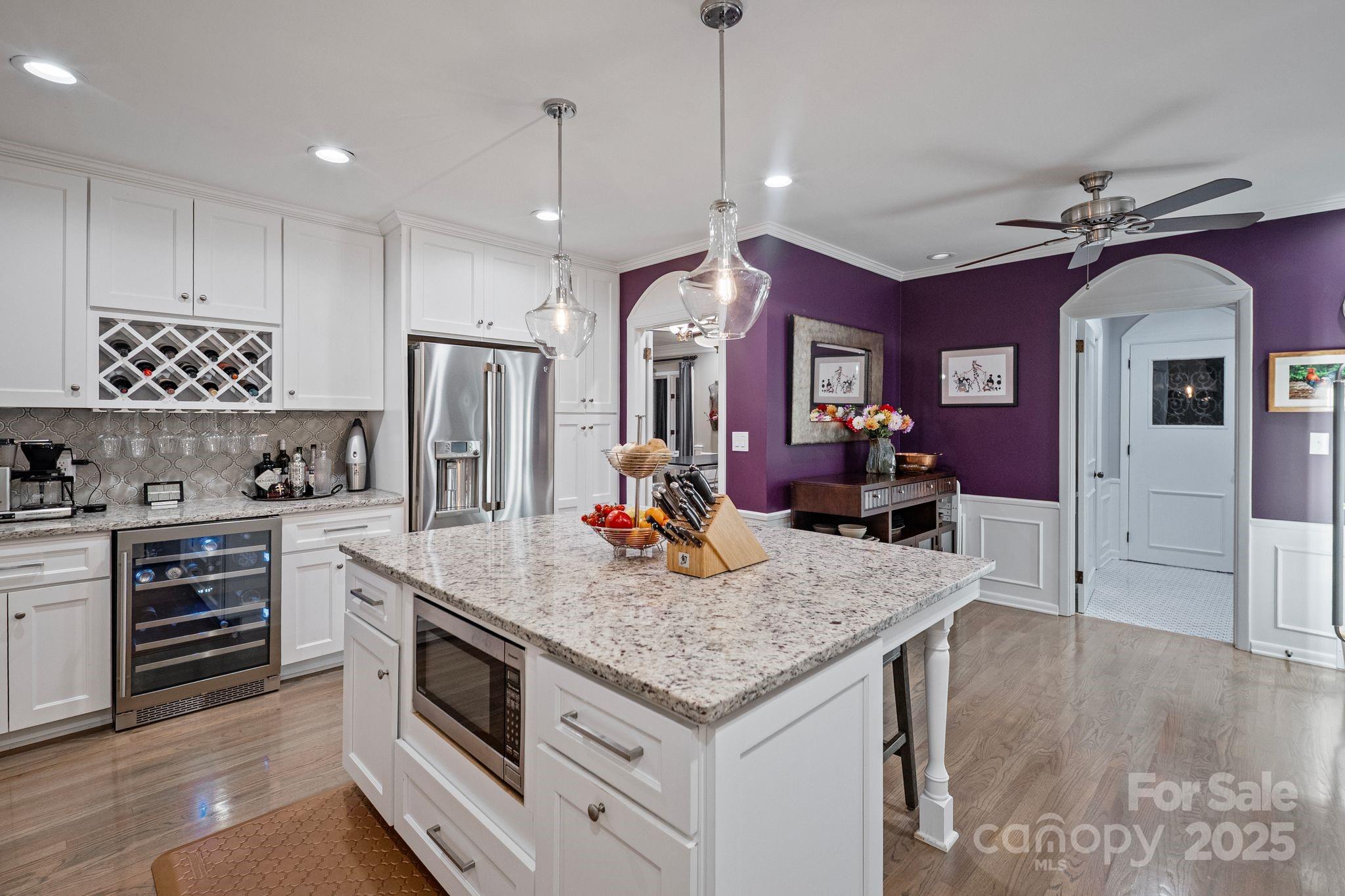 2082 2nd Street Drive NW