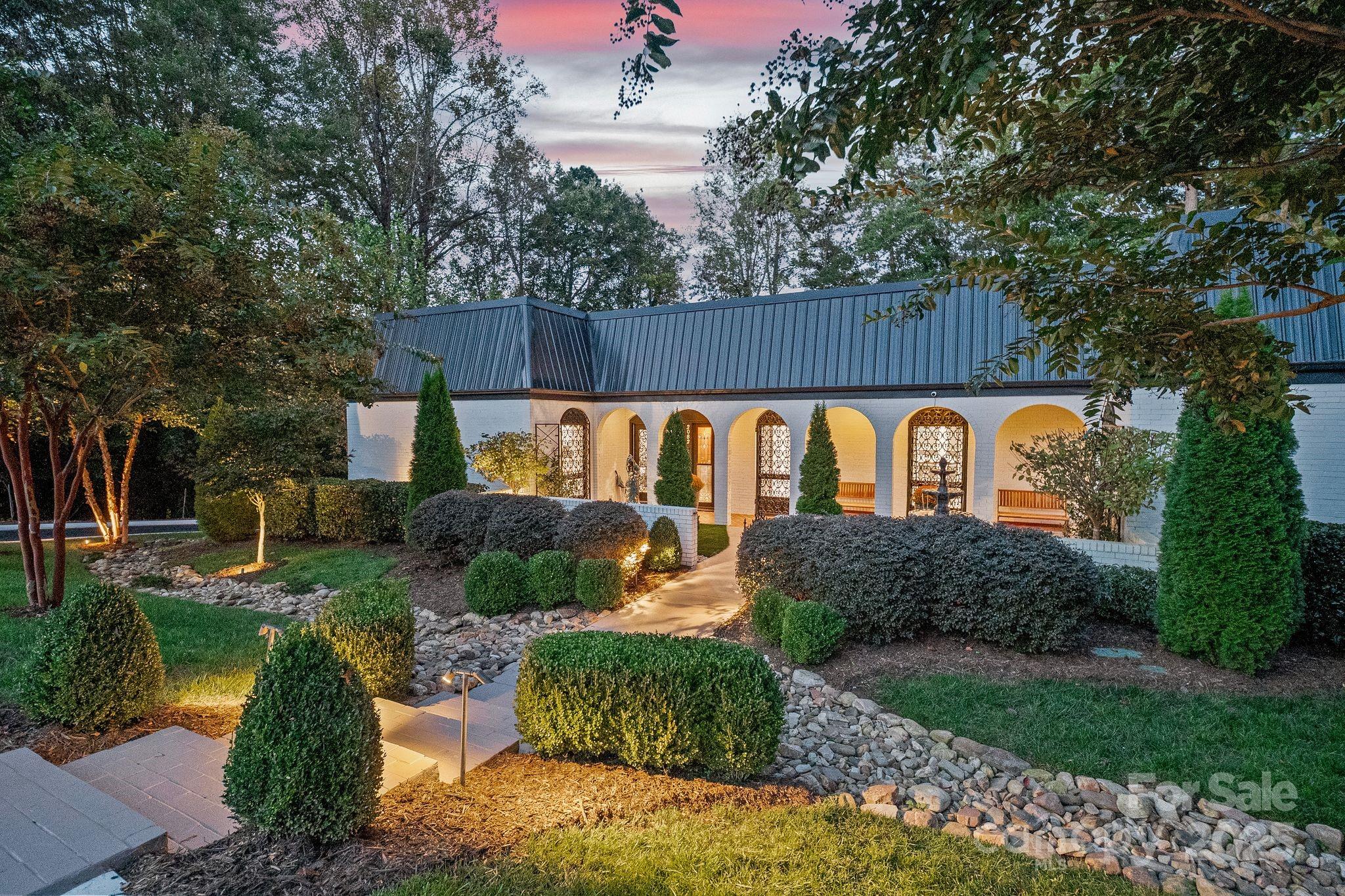 2082 2nd Street Drive NW