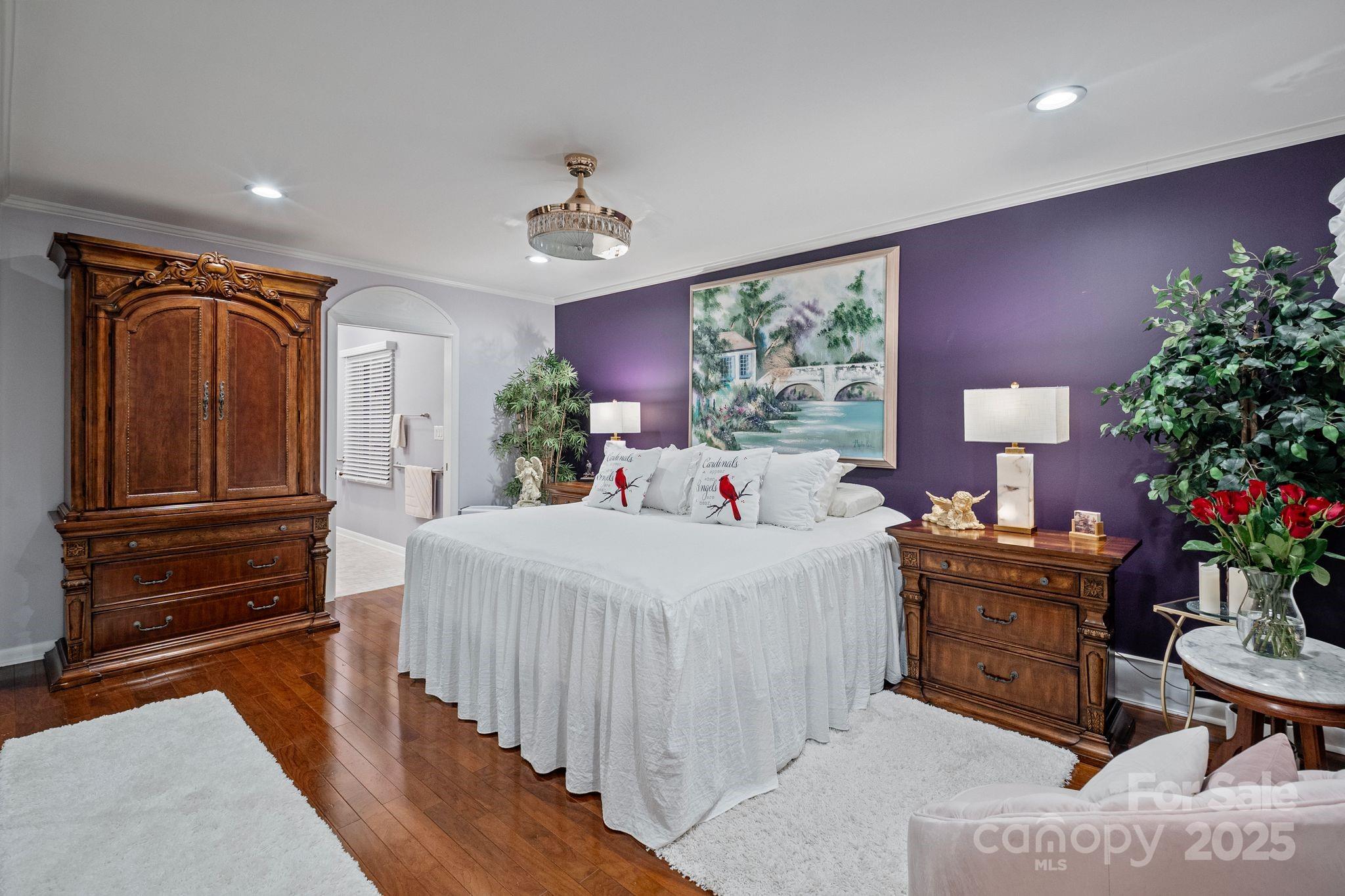 2082 2nd Street Drive NW