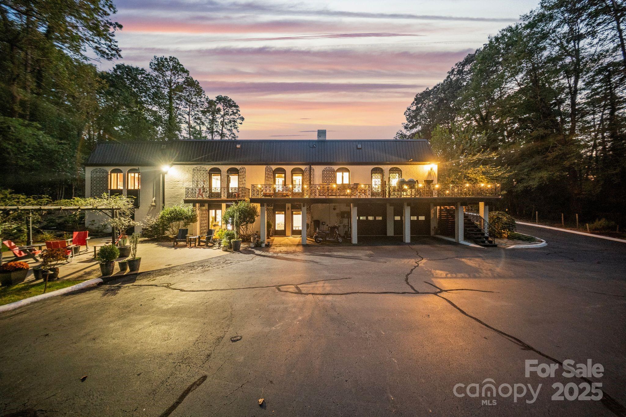 2082 2nd Street Drive NW