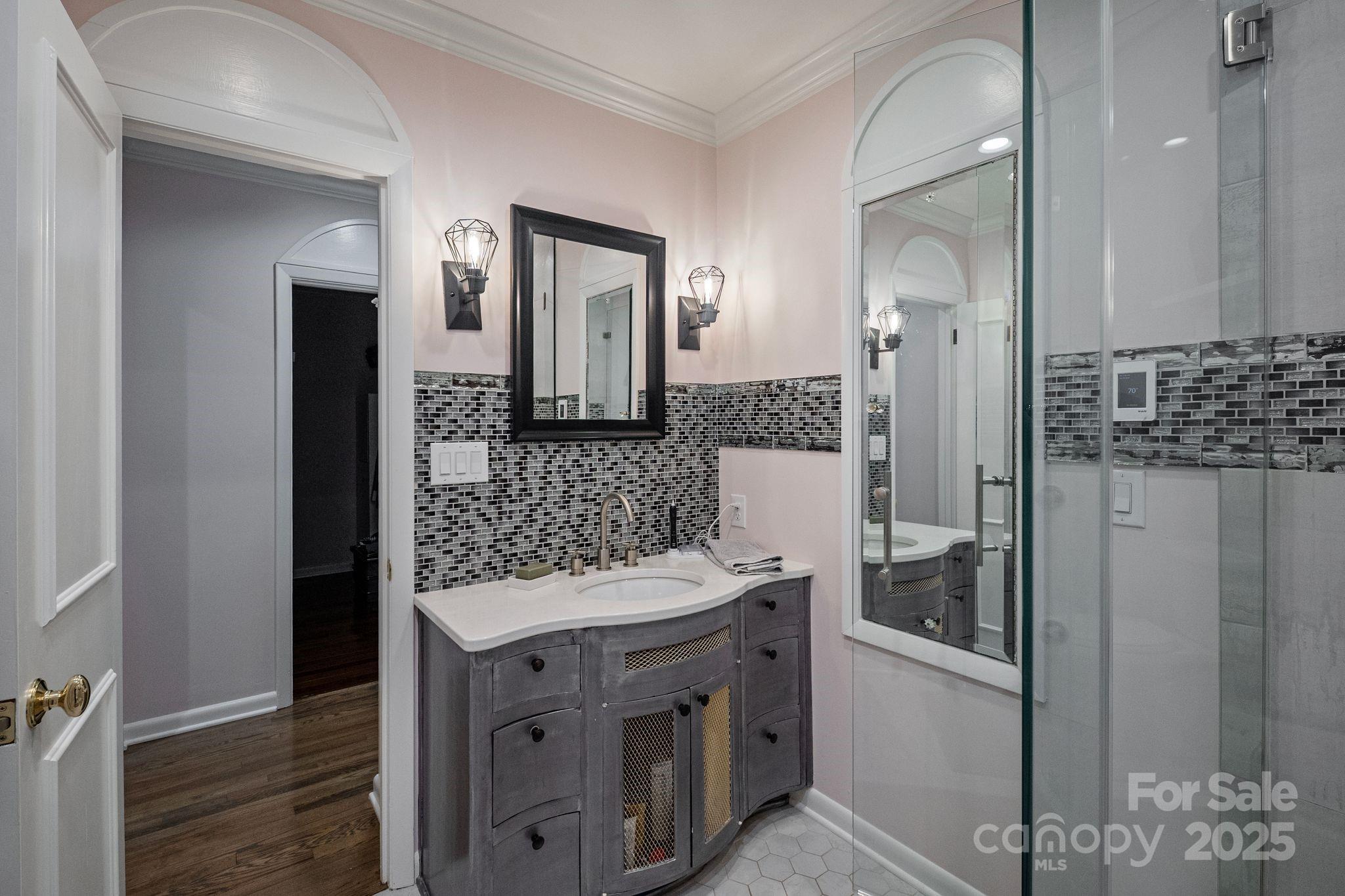 2082 2nd Street Drive NW