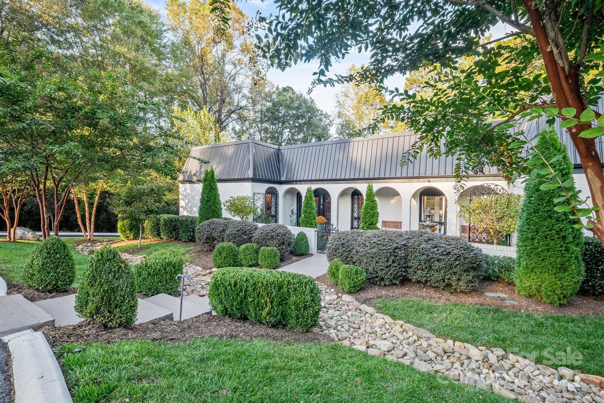 2082 2nd Street Drive NW