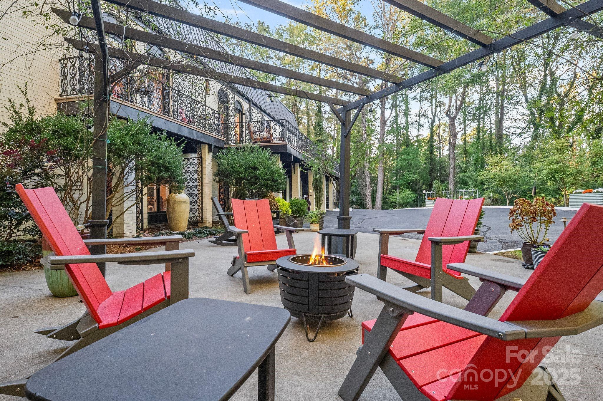 2082 2nd Street Drive NW