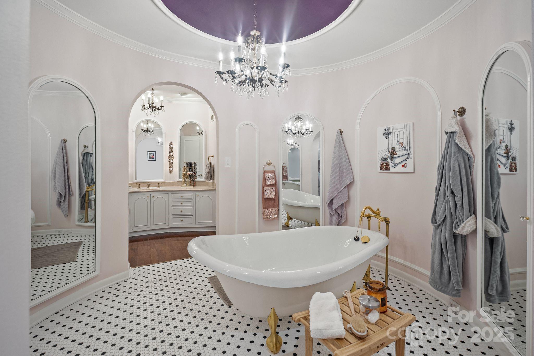 2082 2nd Street Drive NW