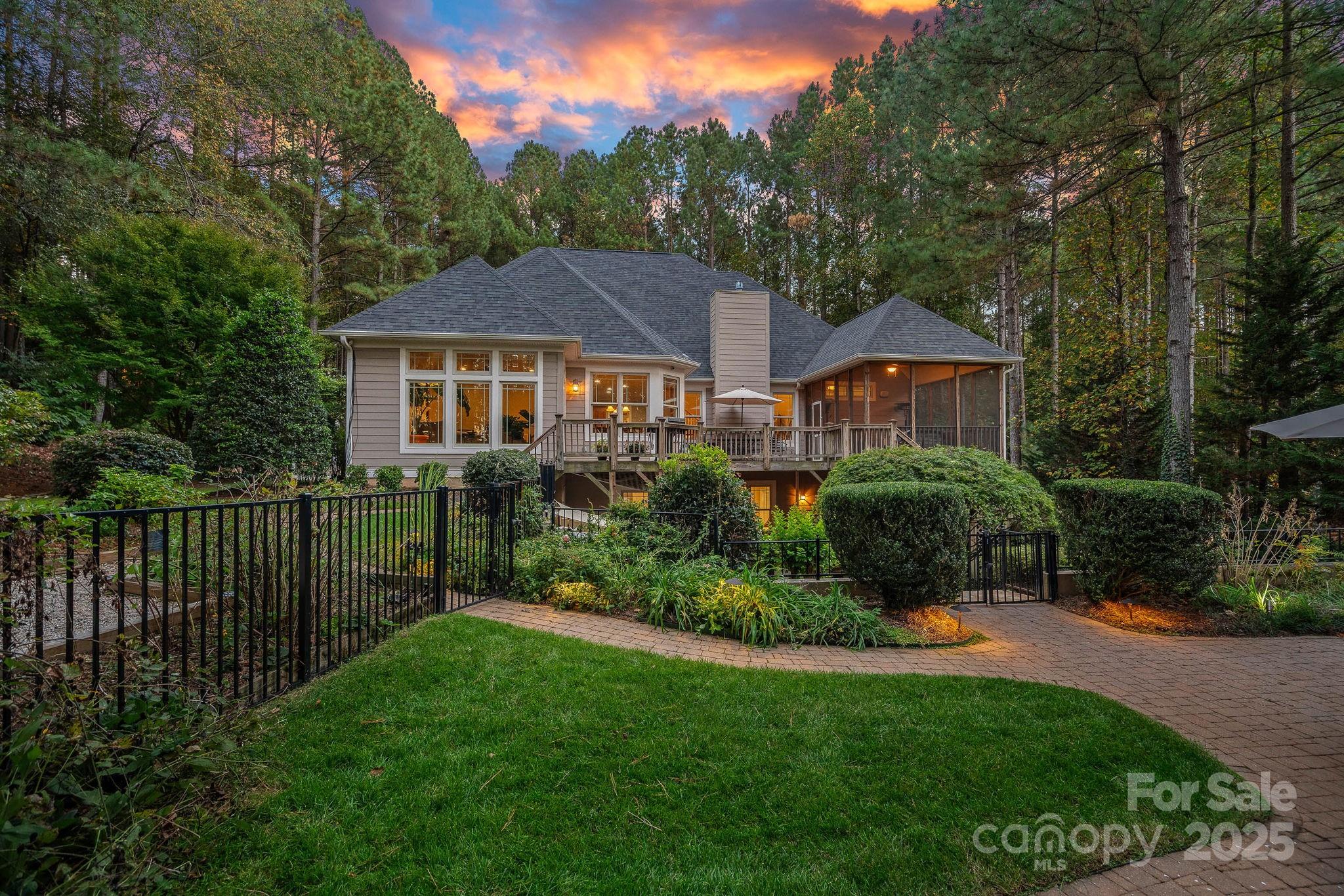 6804 Barefoot Cove Court