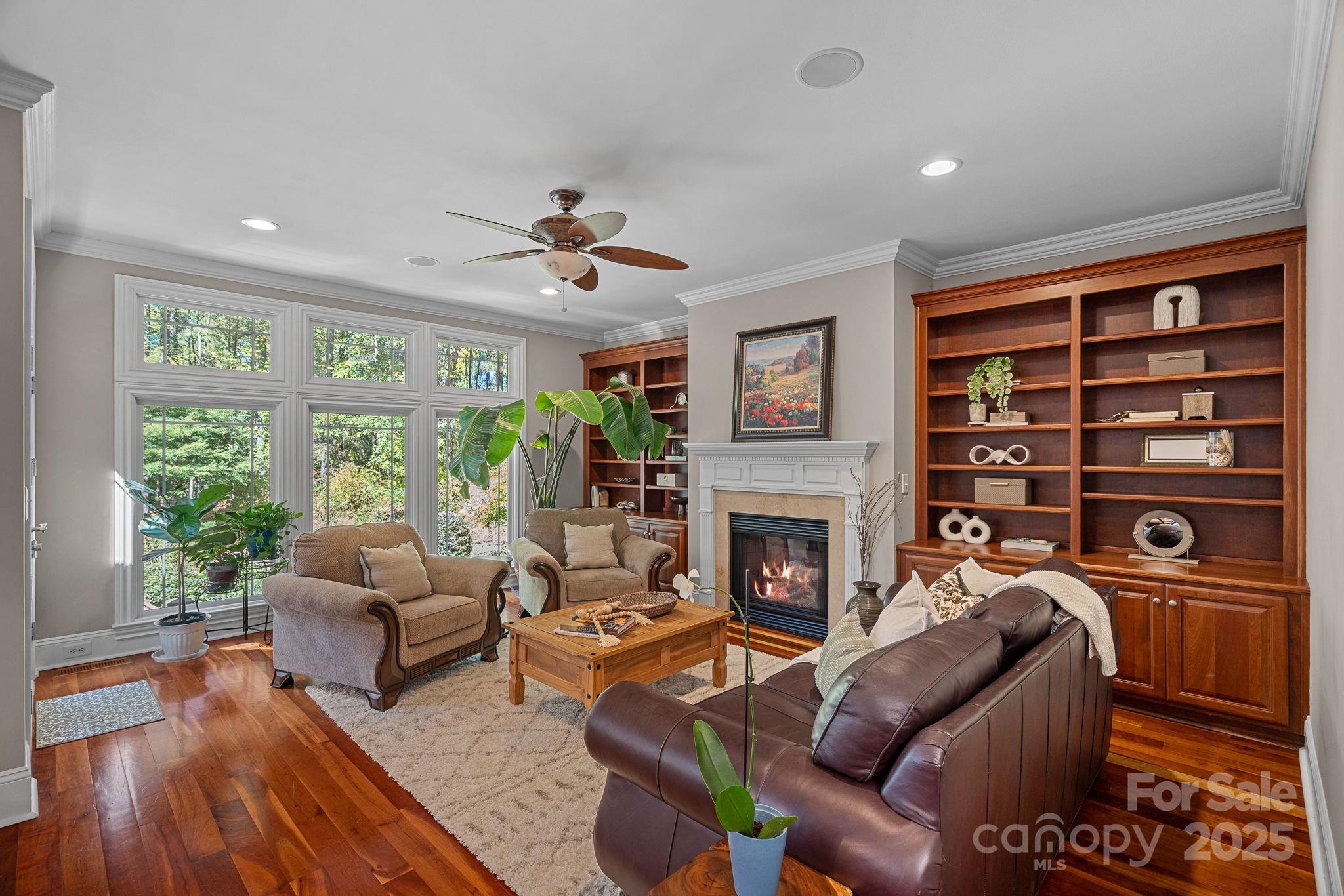 6804 Barefoot Cove Court