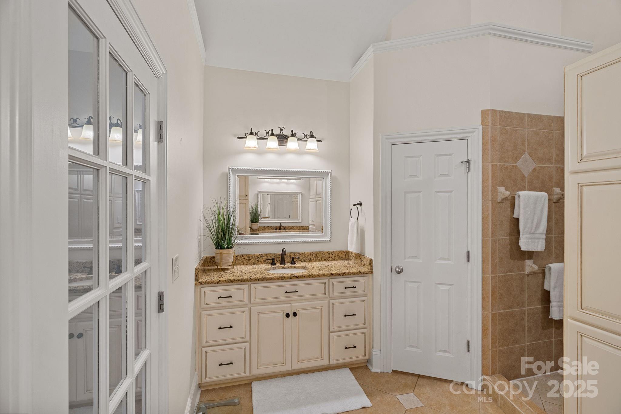 6804 Barefoot Cove Court