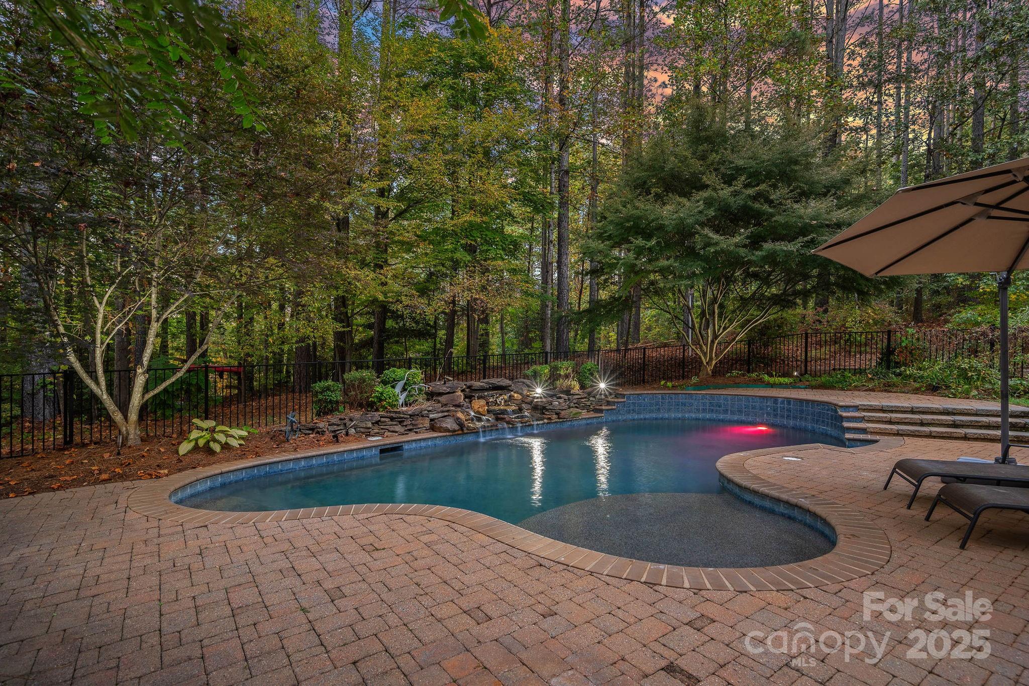 6804 Barefoot Cove Court