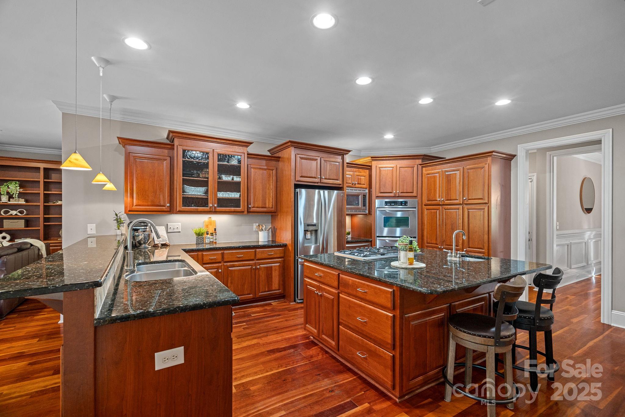 6804 Barefoot Cove Court