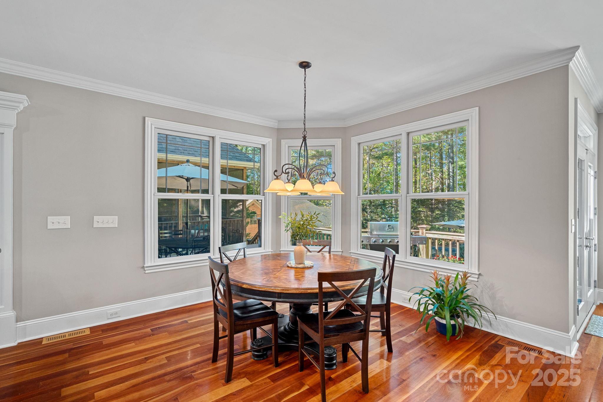 6804 Barefoot Cove Court