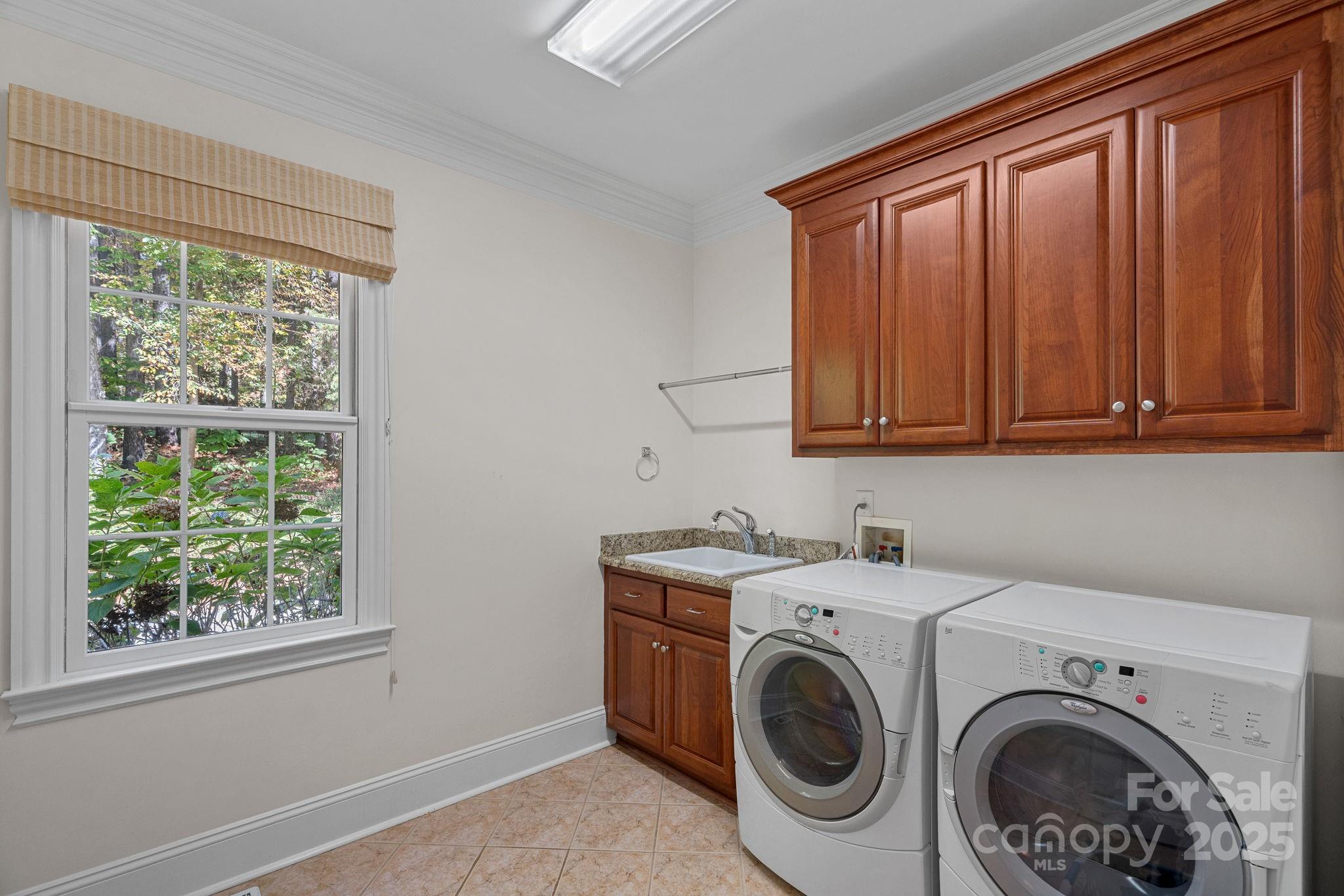 6804 Barefoot Cove Court