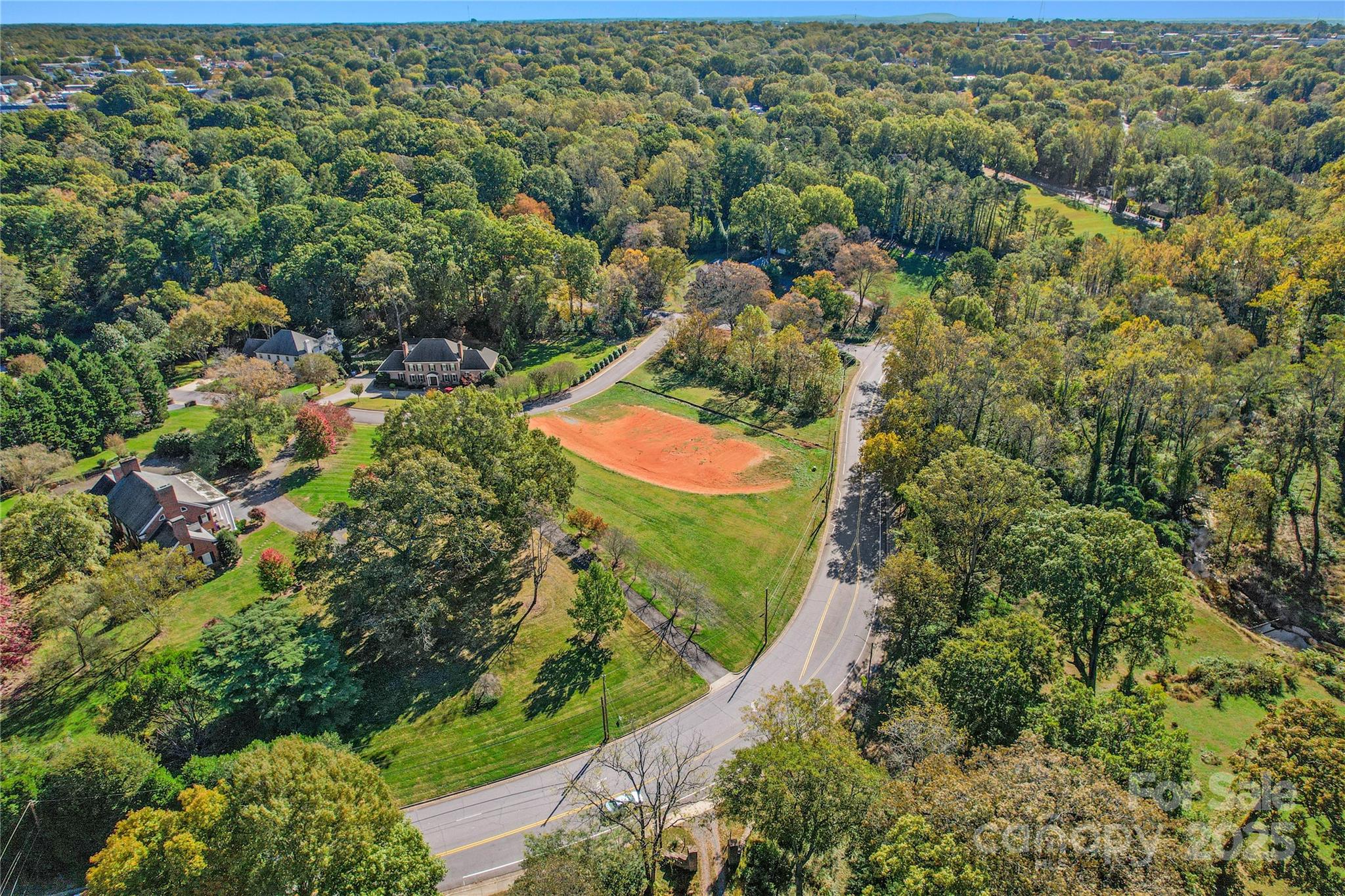 560 11th Avenue Place NW