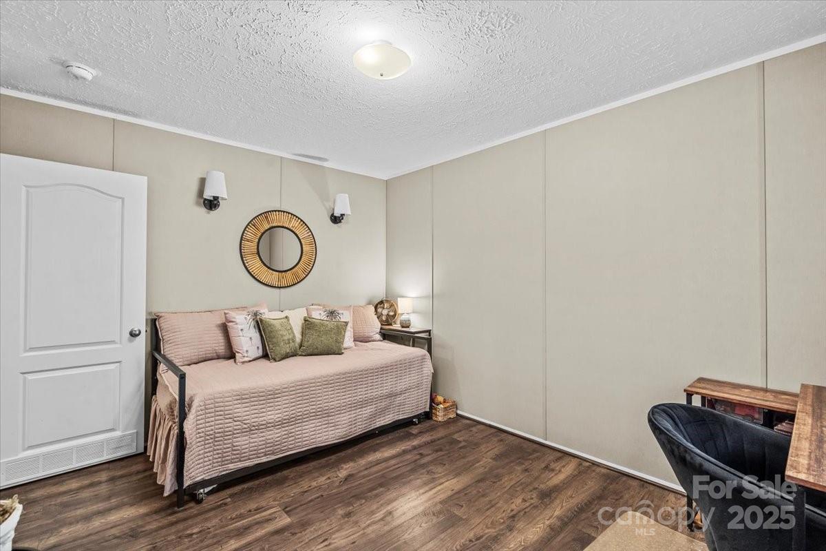 3483 Broad River Lane