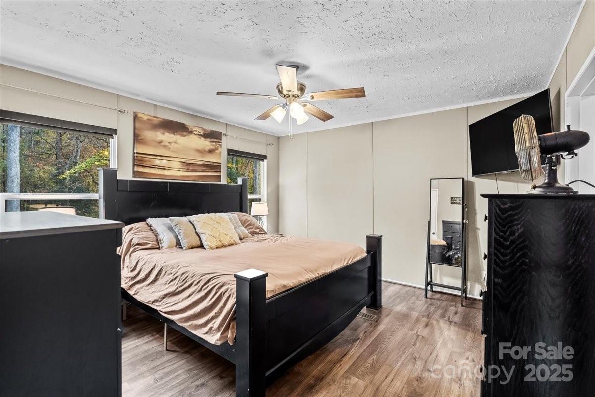 3483 Broad River Lane