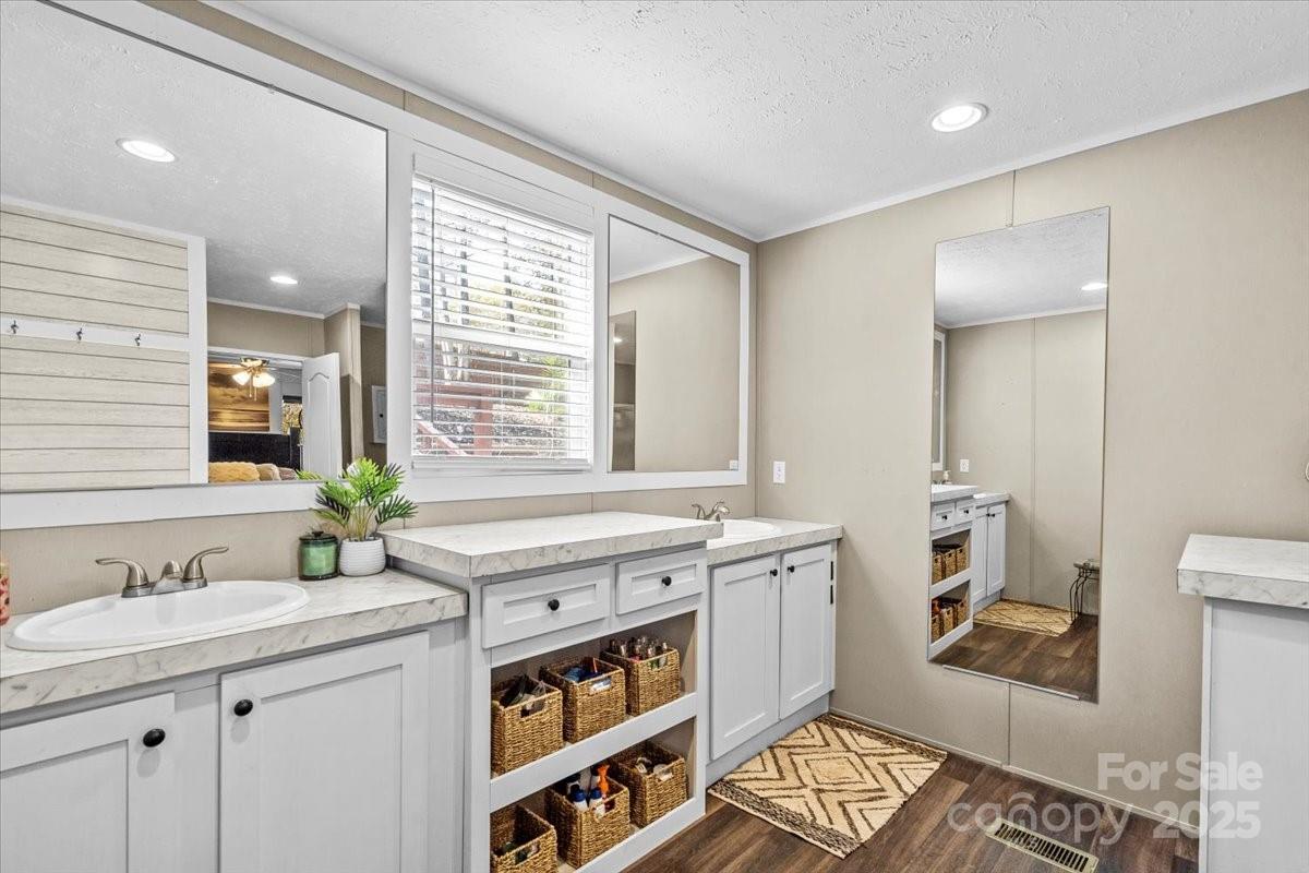 3483 Broad River Lane