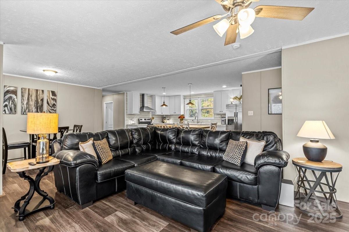 3483 Broad River Lane