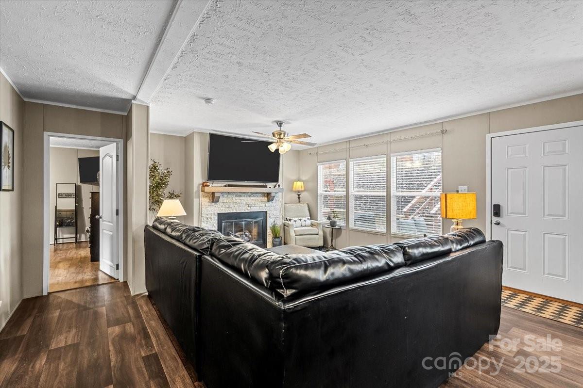 3483 Broad River Lane