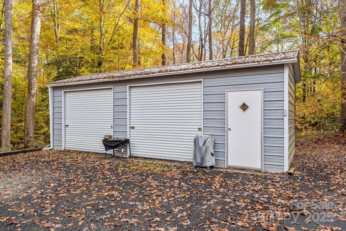 3483 Broad River Lane