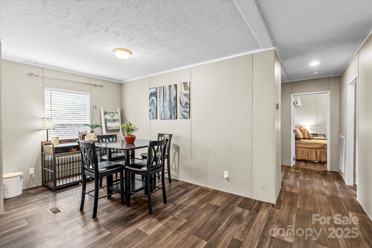 3483 Broad River Lane