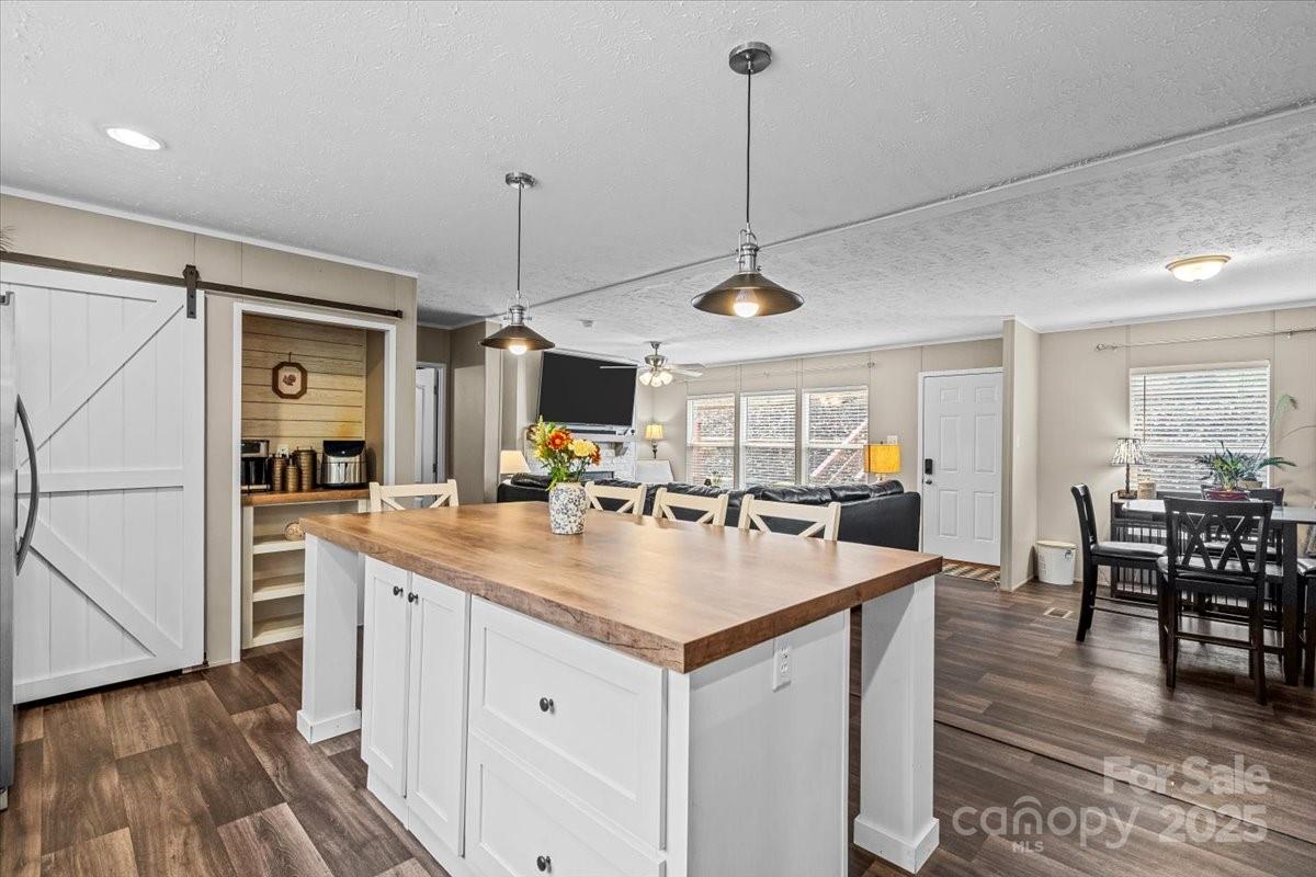 3483 Broad River Lane