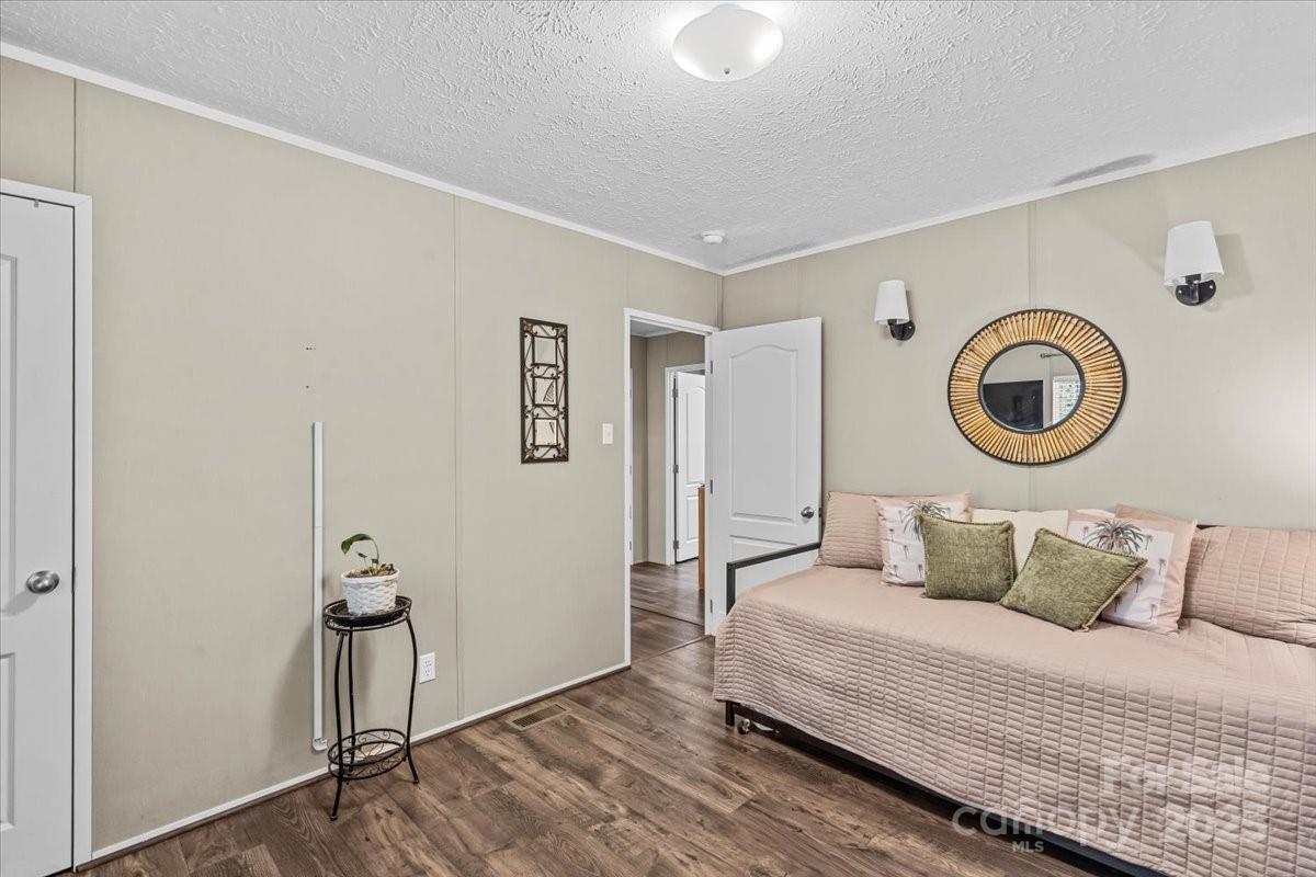 3483 Broad River Lane