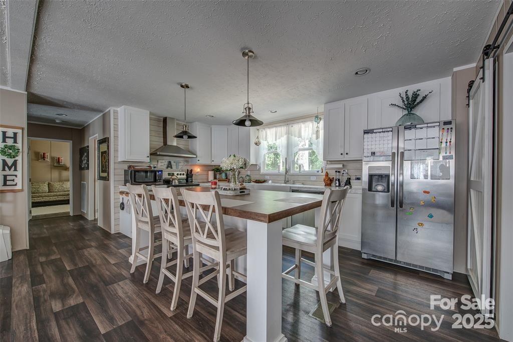 3483 Broad River Lane