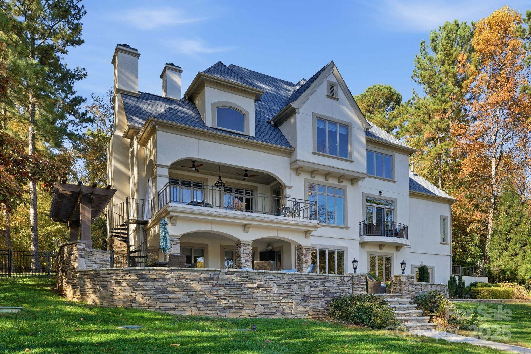 128 Brownstone Drive