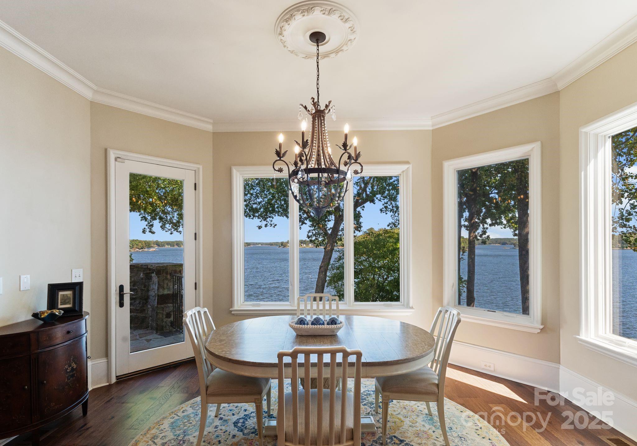 115 Emerald Point Lane