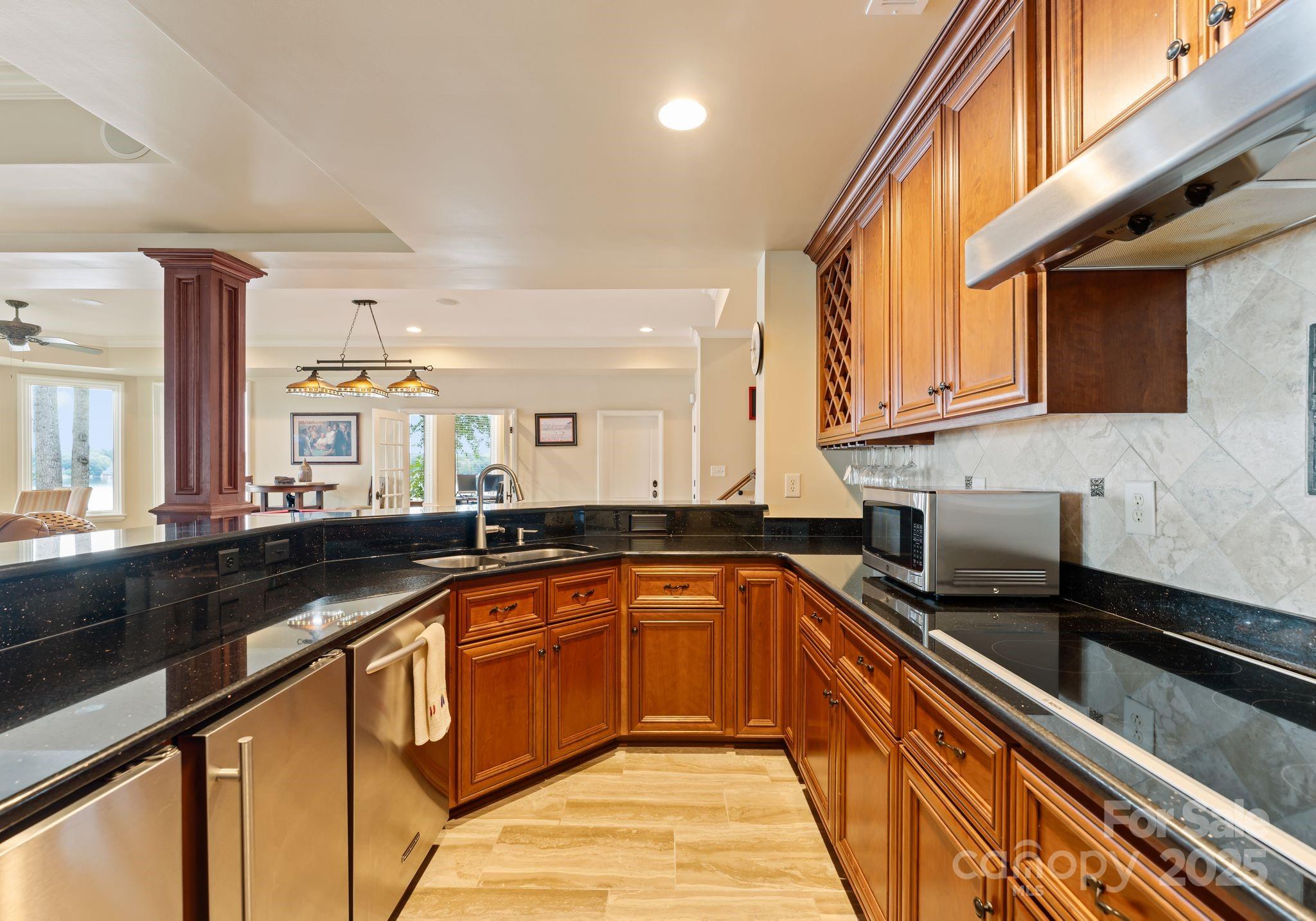 115 Emerald Point Lane