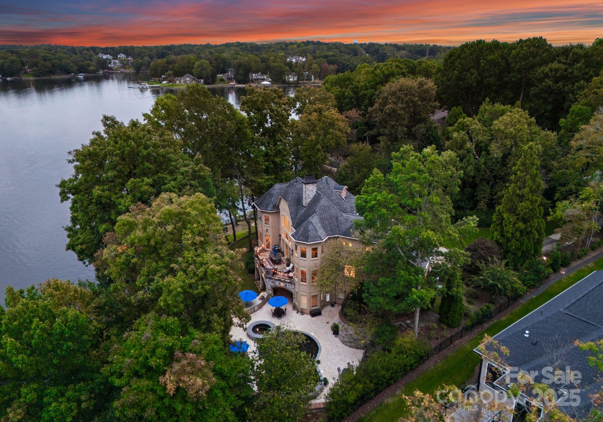 115 Emerald Point Lane