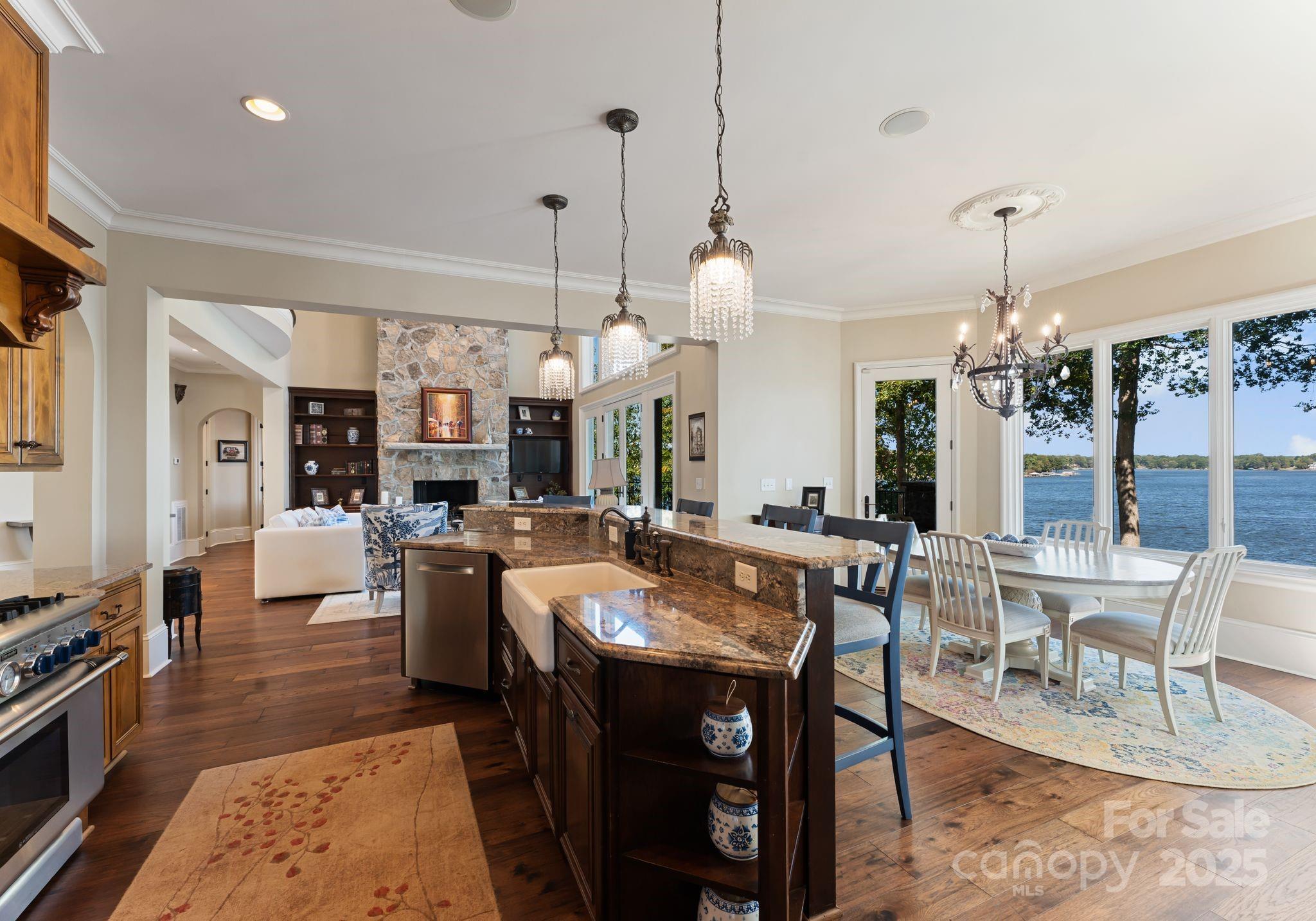 115 Emerald Point Lane